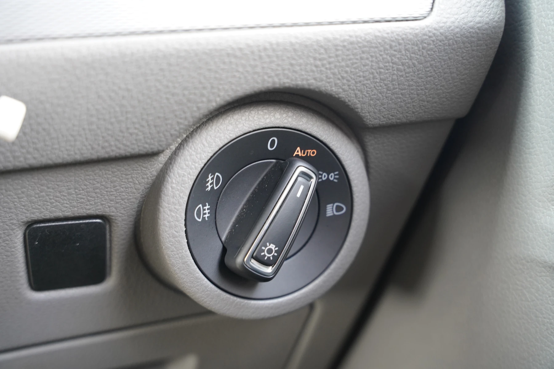 Volkswagen-California-image-16
