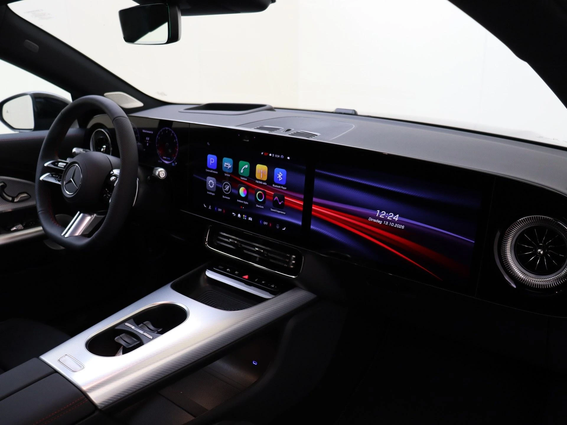 Mercedes-Benz-CLA-image-10