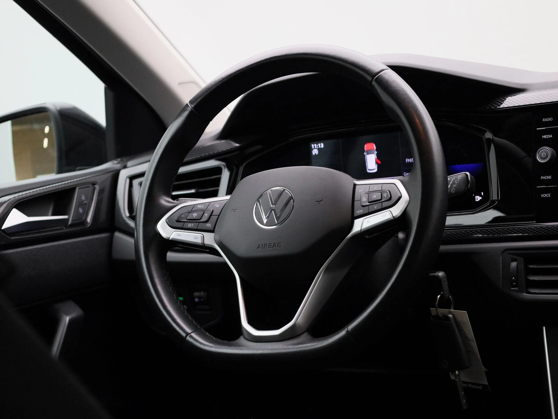 Volkswagen-Polo-image-35