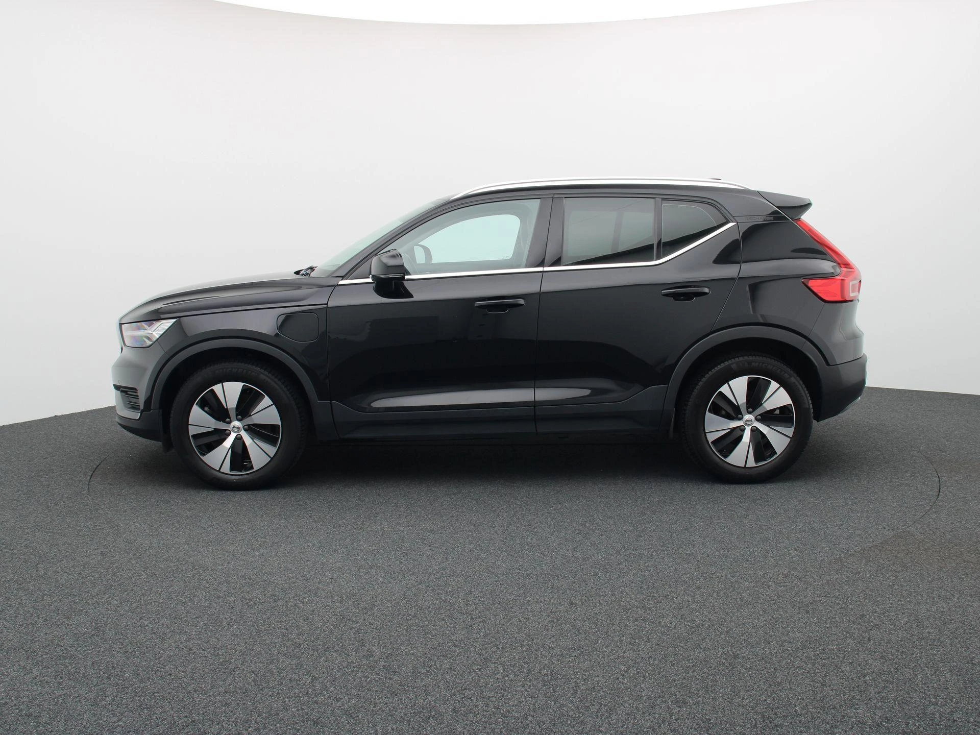 Volvo-XC40-image-2