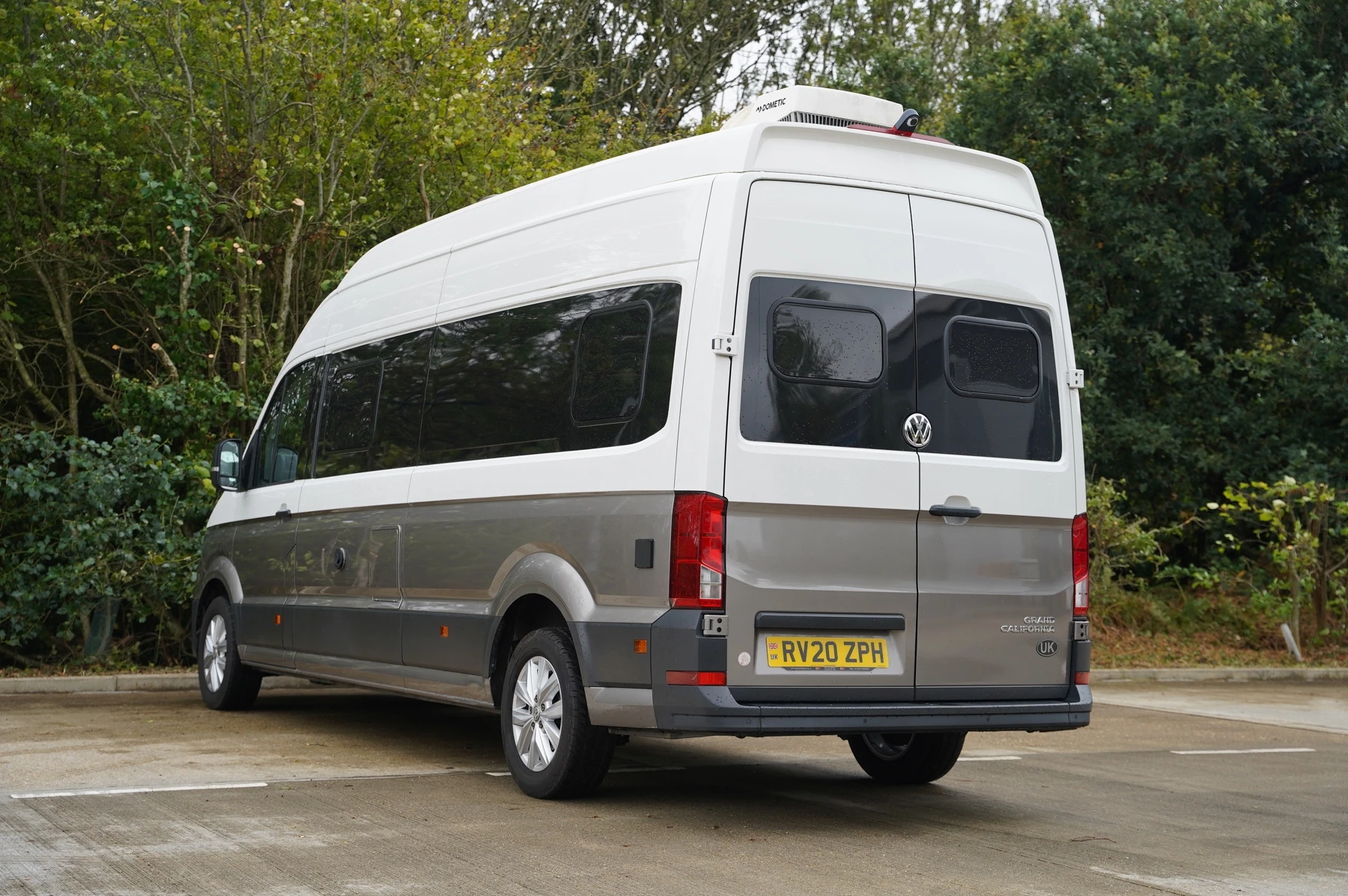 Volkswagen-California-image-2