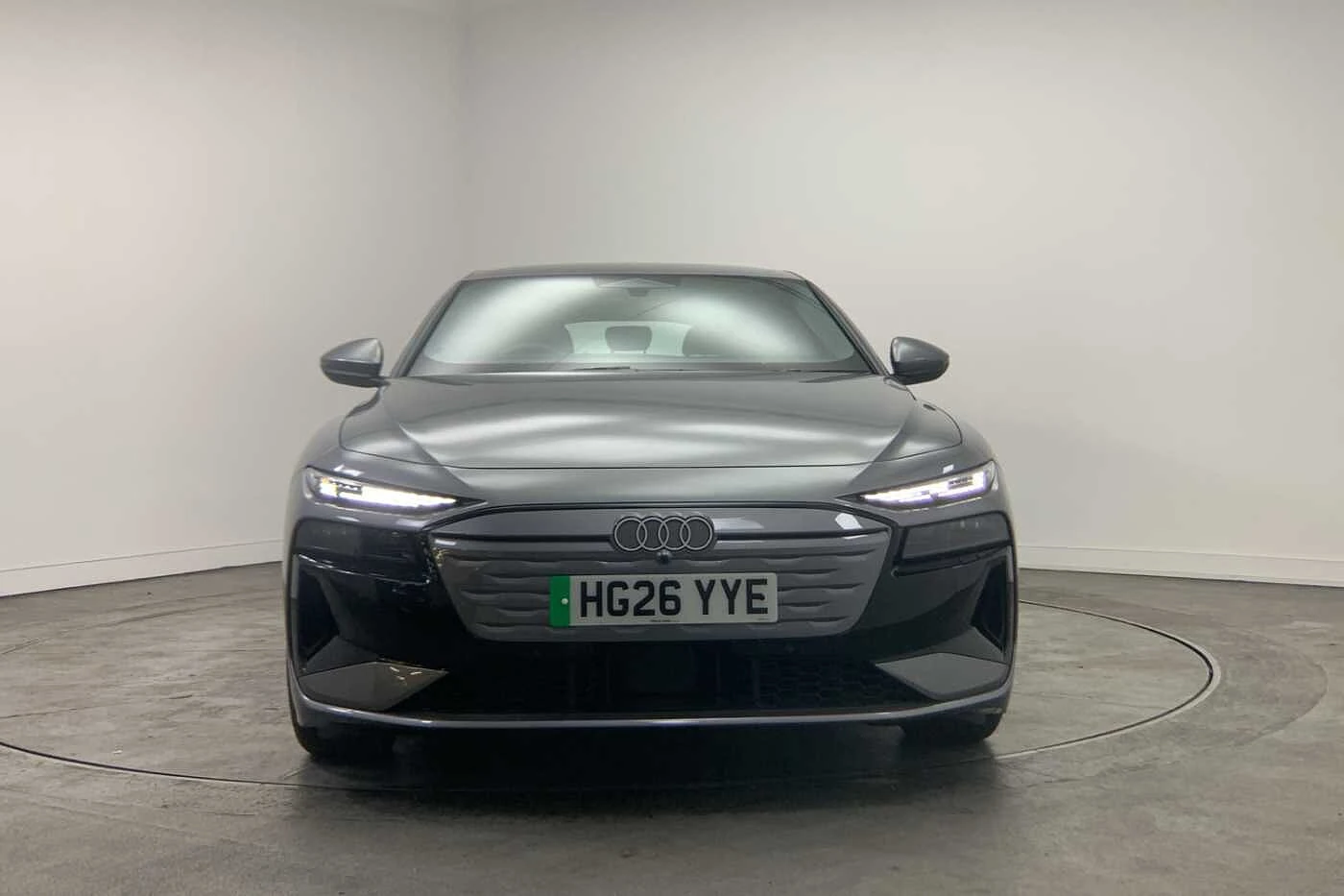 Audi-A6 Avant e-tron-image-6