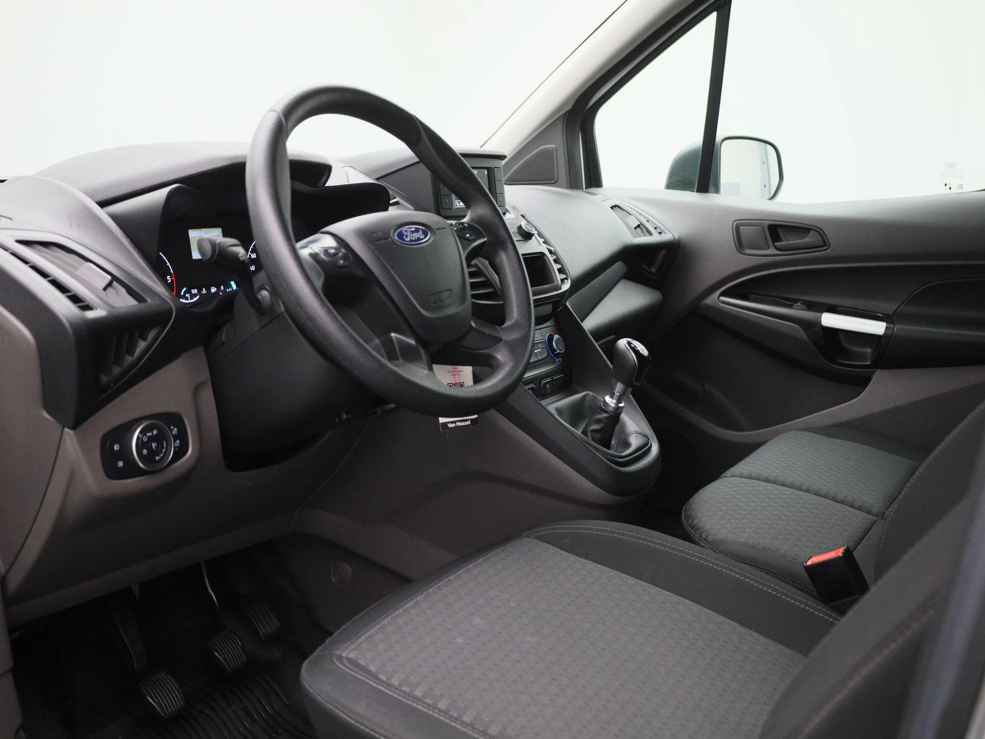 Ford-Transit Connect-image-17