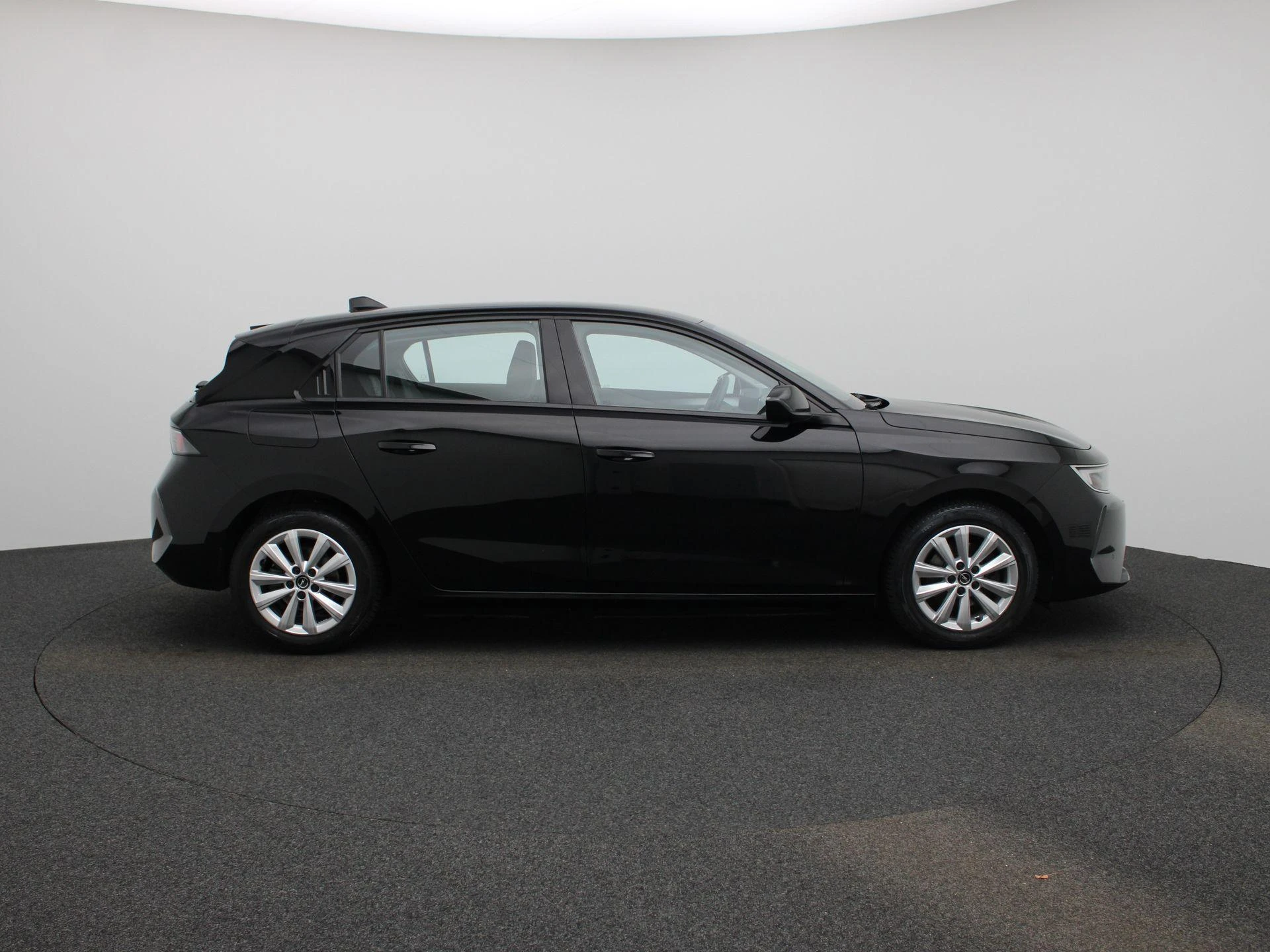 Opel-Astra-image-5