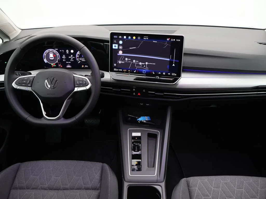 Volkswagen-Golf-image-11