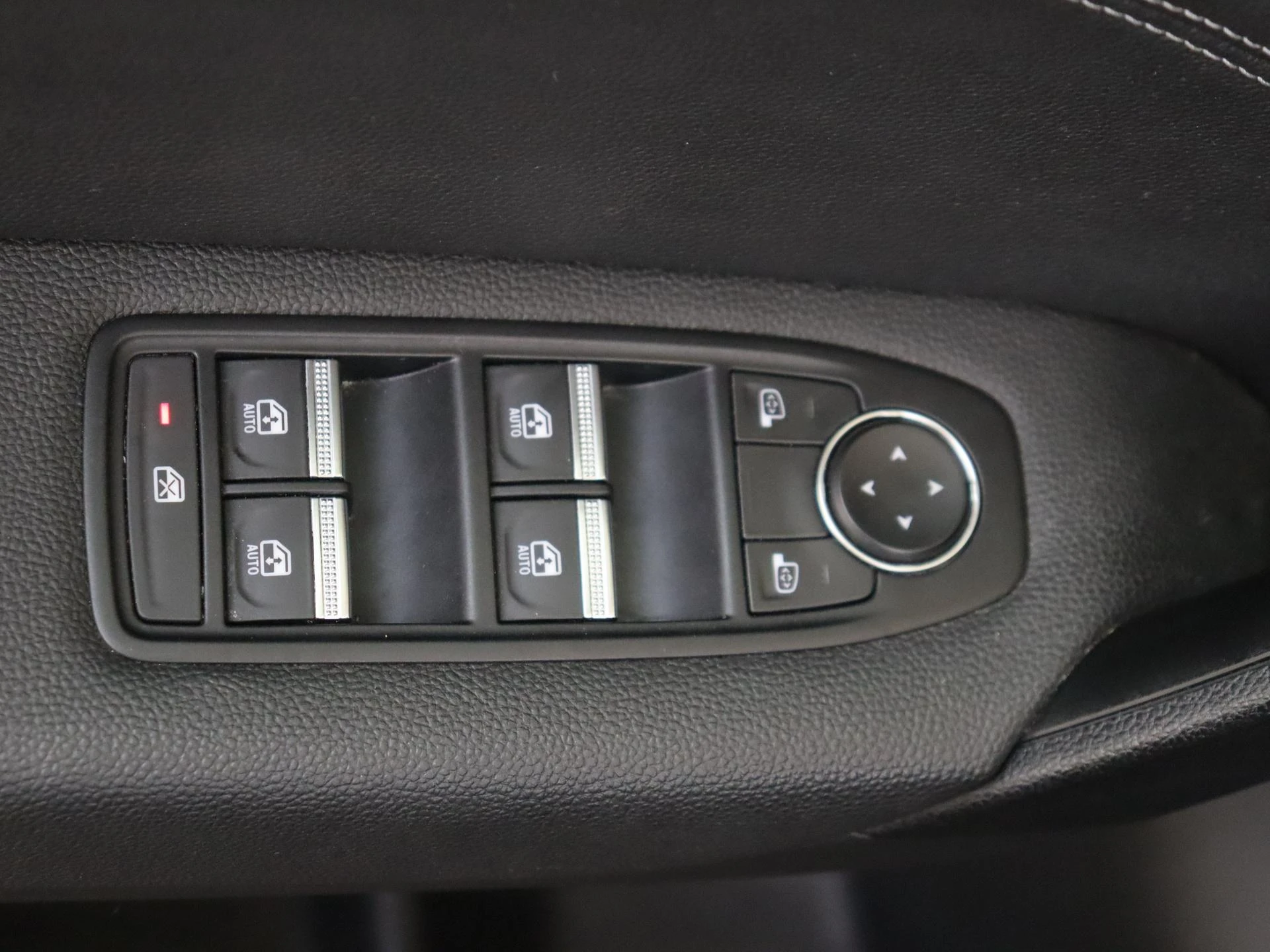 Renault-Captur-image-24
