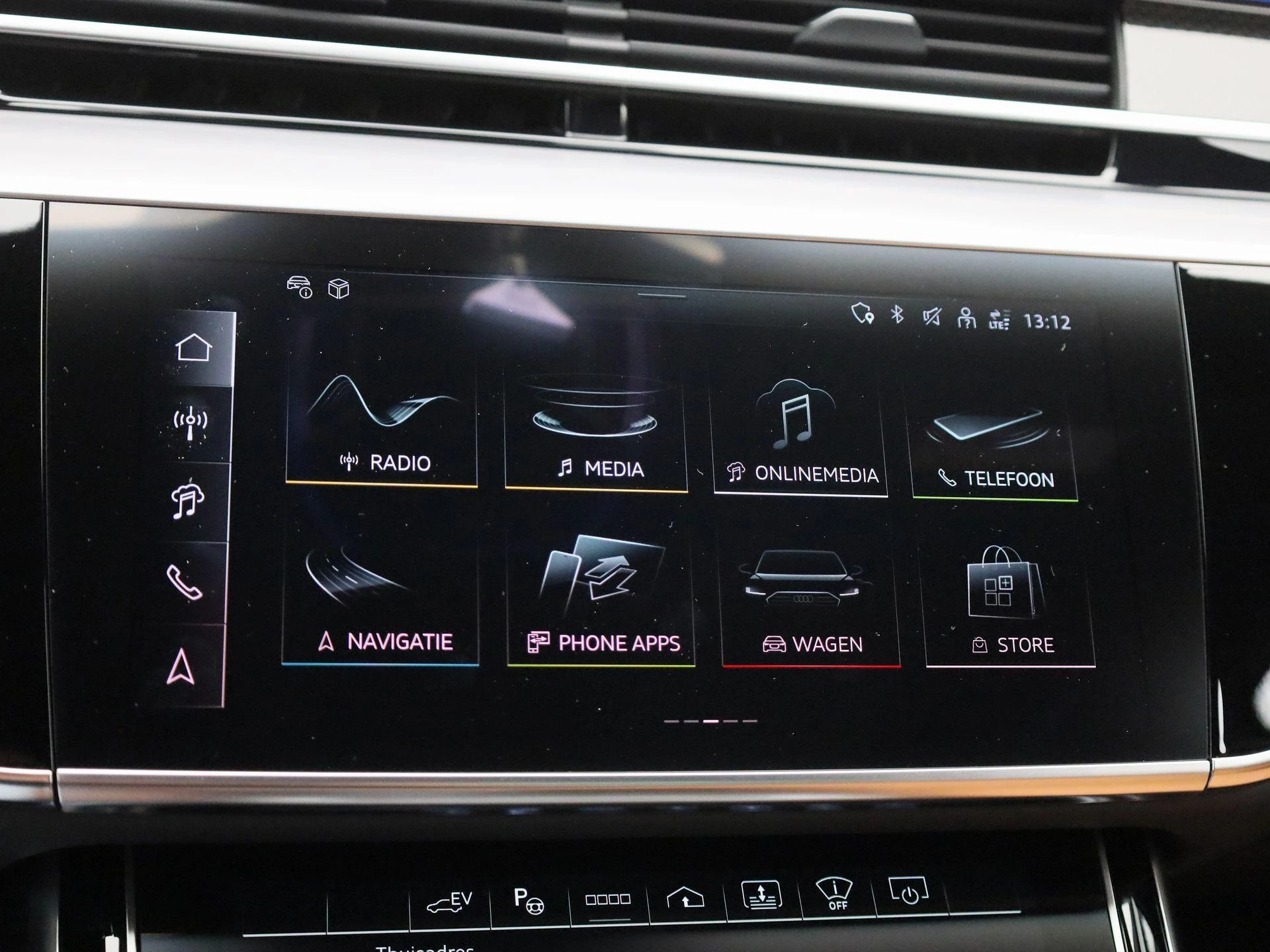 Audi A8 60 TFSI e quattro Lang 340 PK