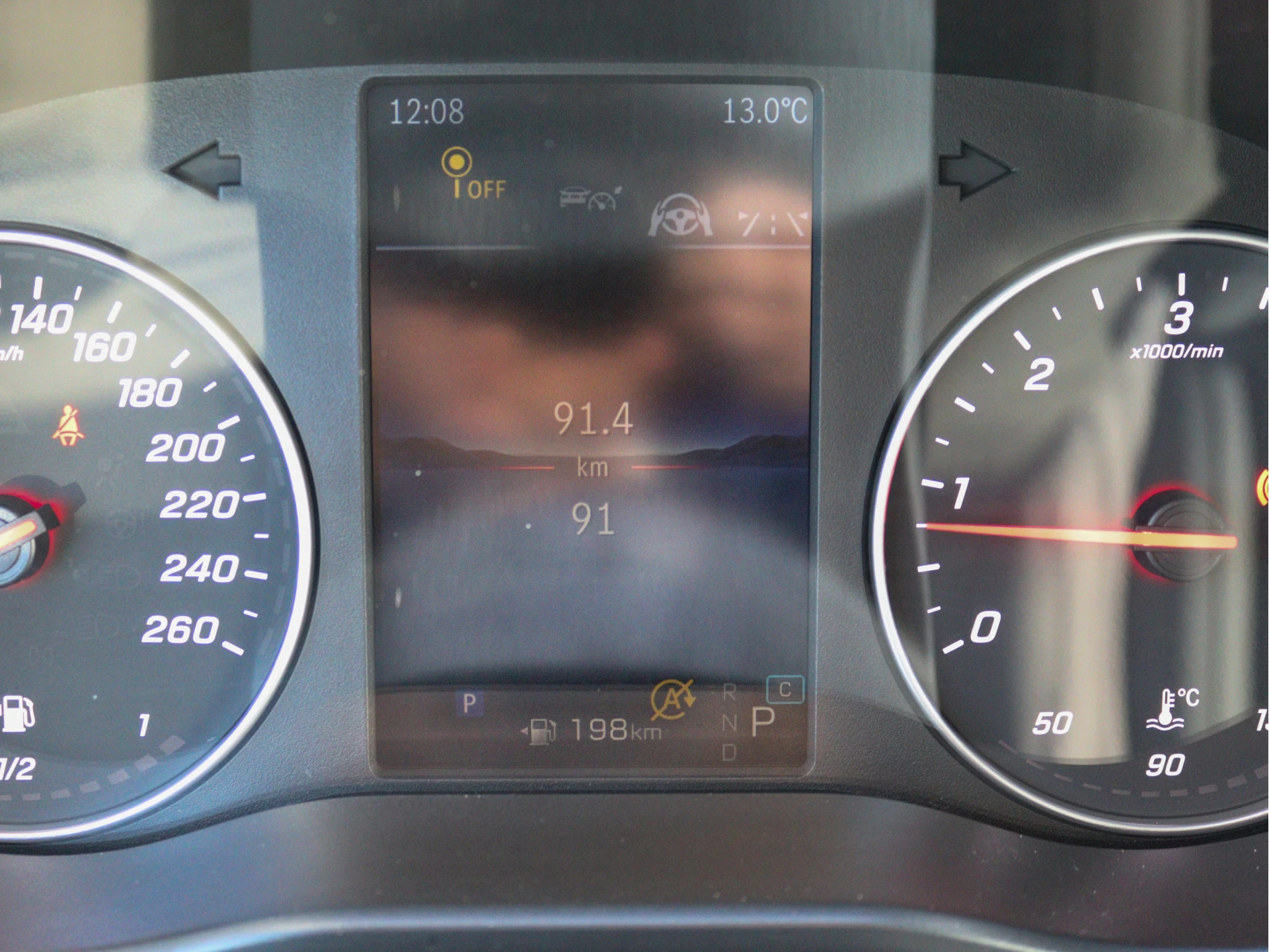 Mercedes-Benz-Vito-image-8