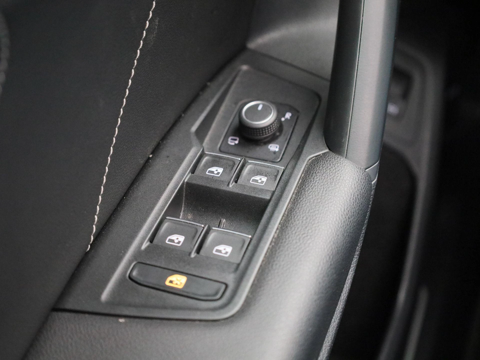 Volkswagen-Tiguan-image-34