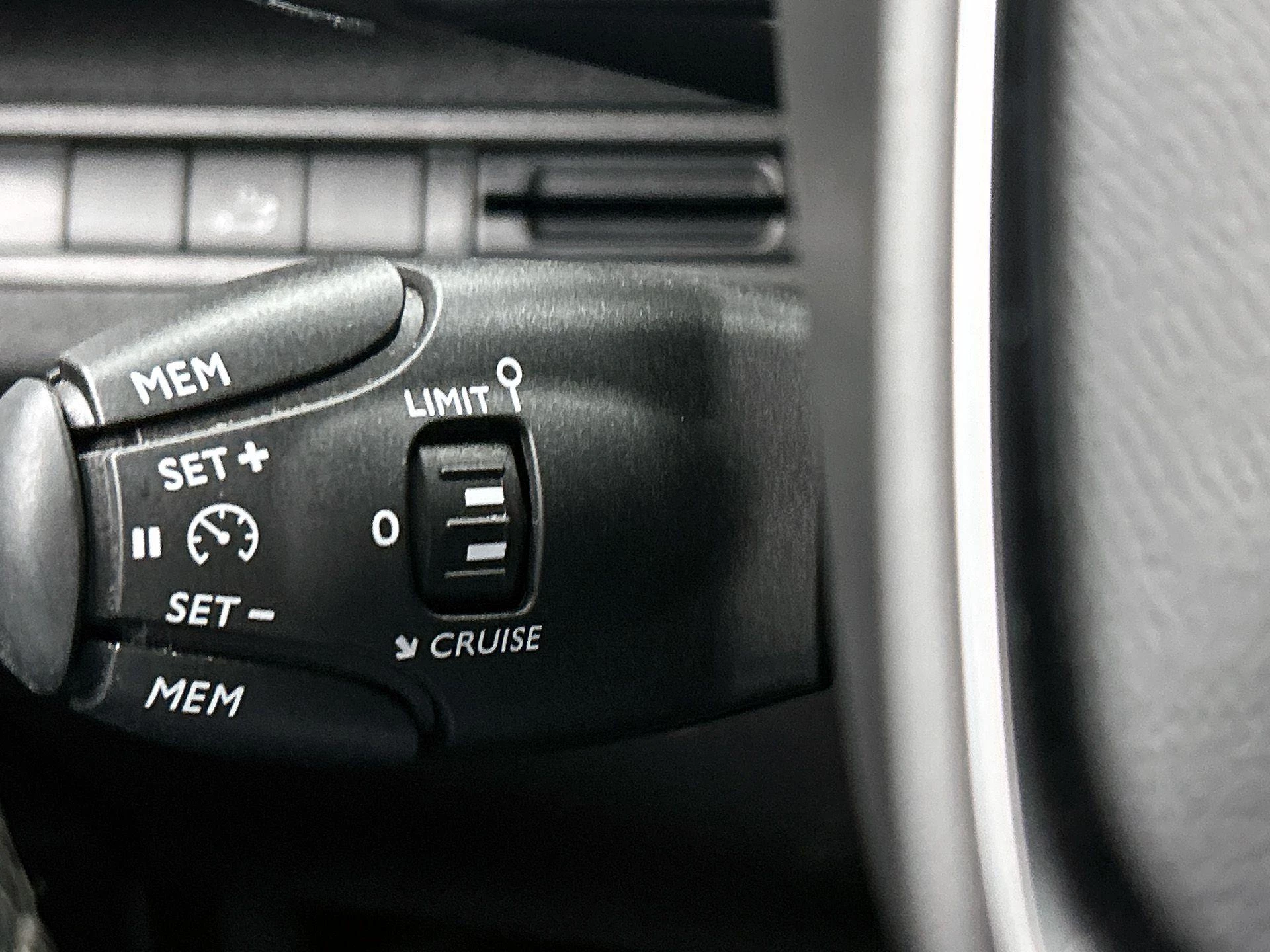 Peugeot 3008 1.2 PureTech Crossway