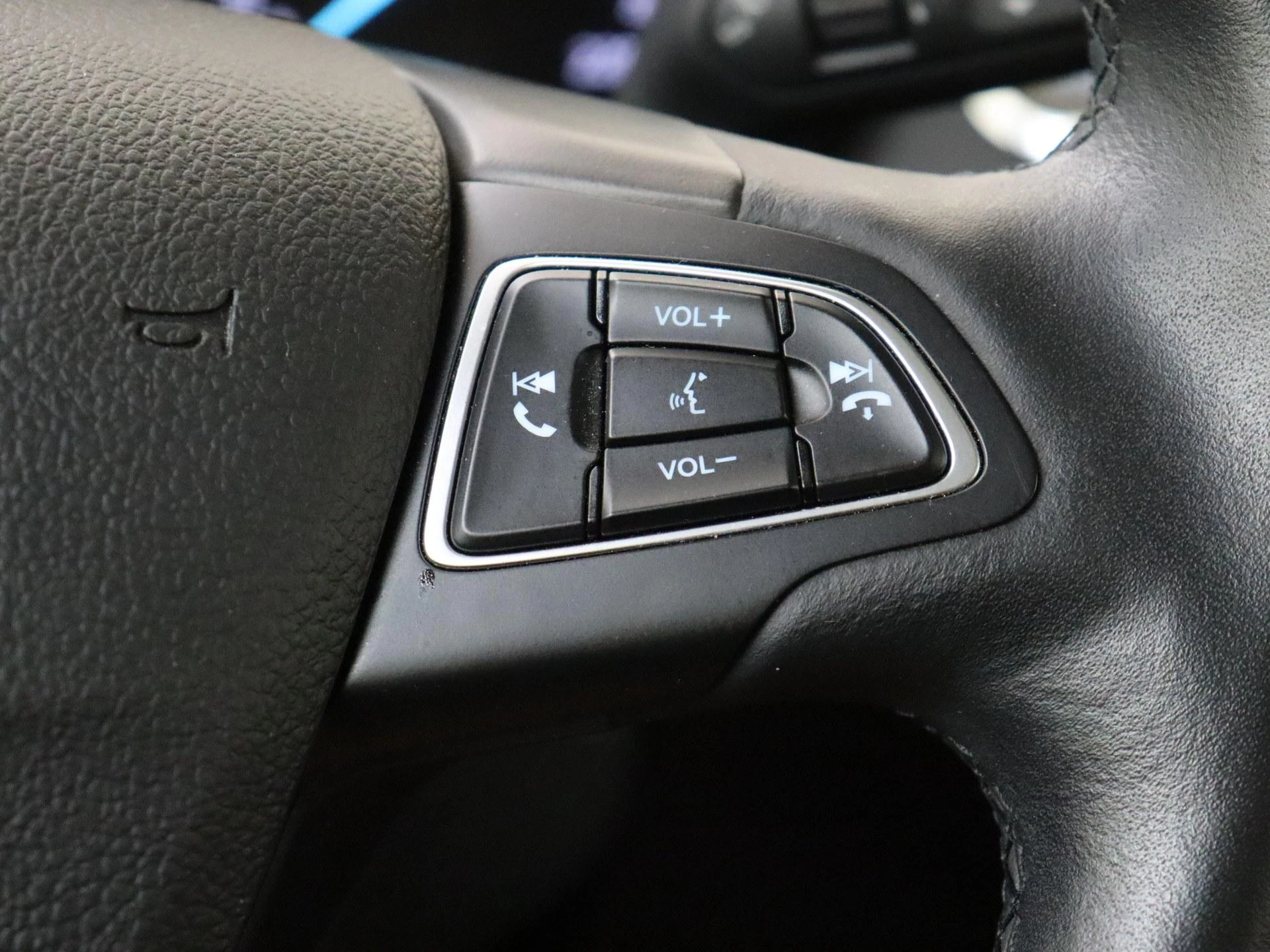 Ford-EcoSport-image-13