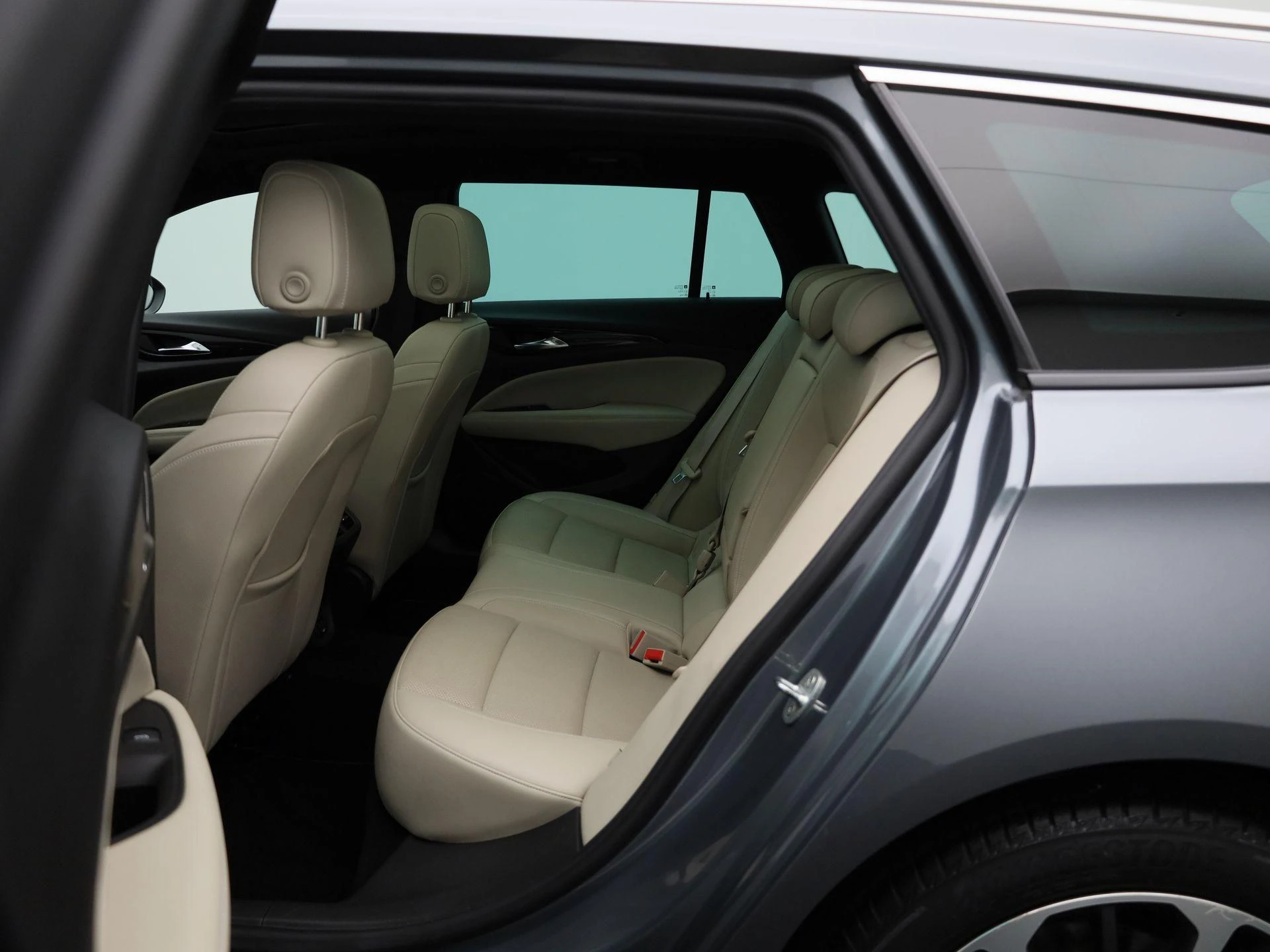 Opel-Insignia-image-9