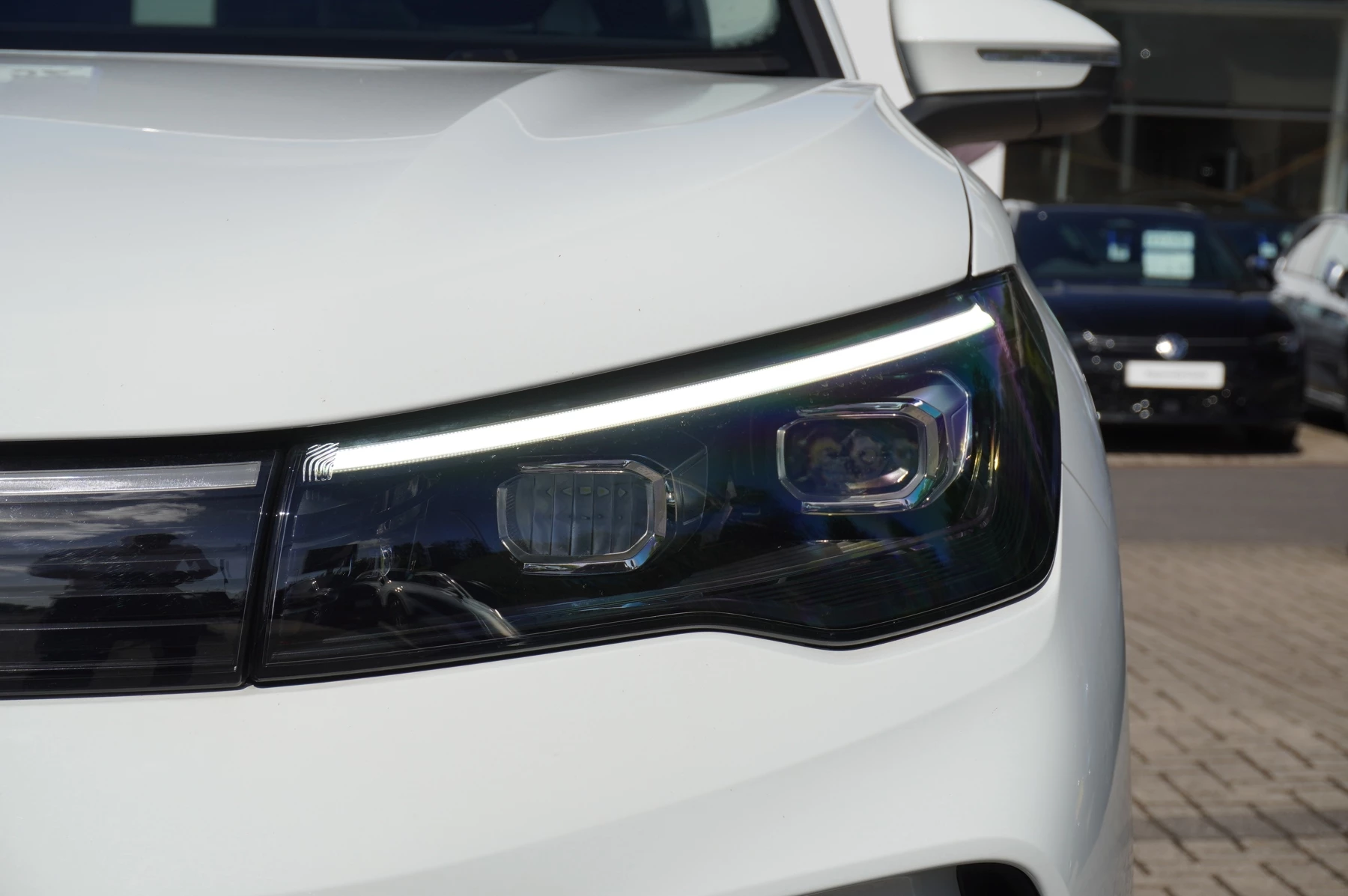 Volkswagen-Tiguan-image-44