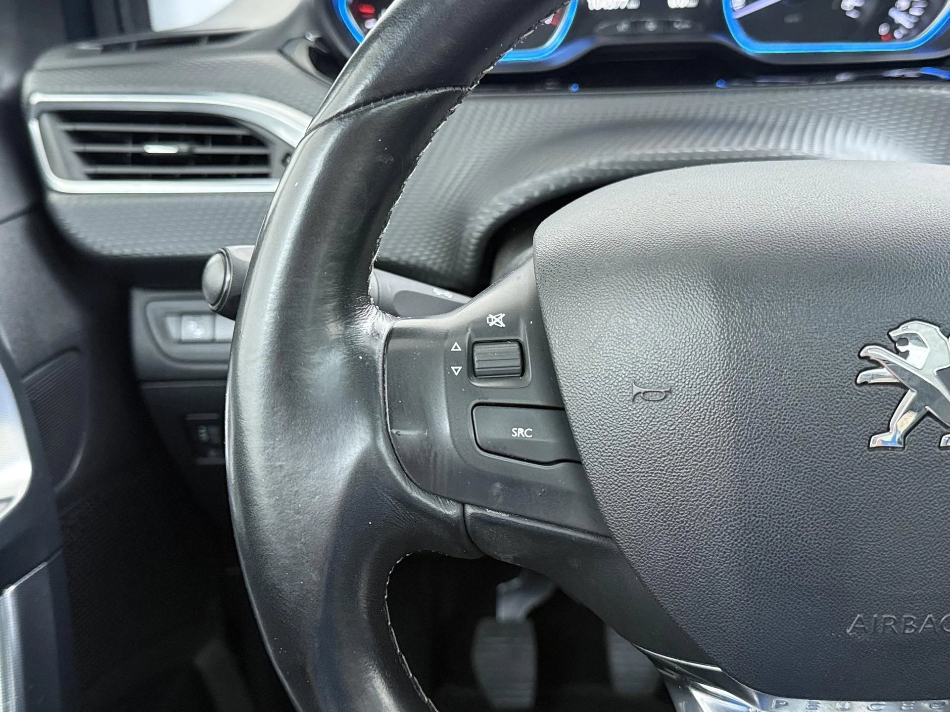 Peugeot 2008 1.2 PureTech Allure