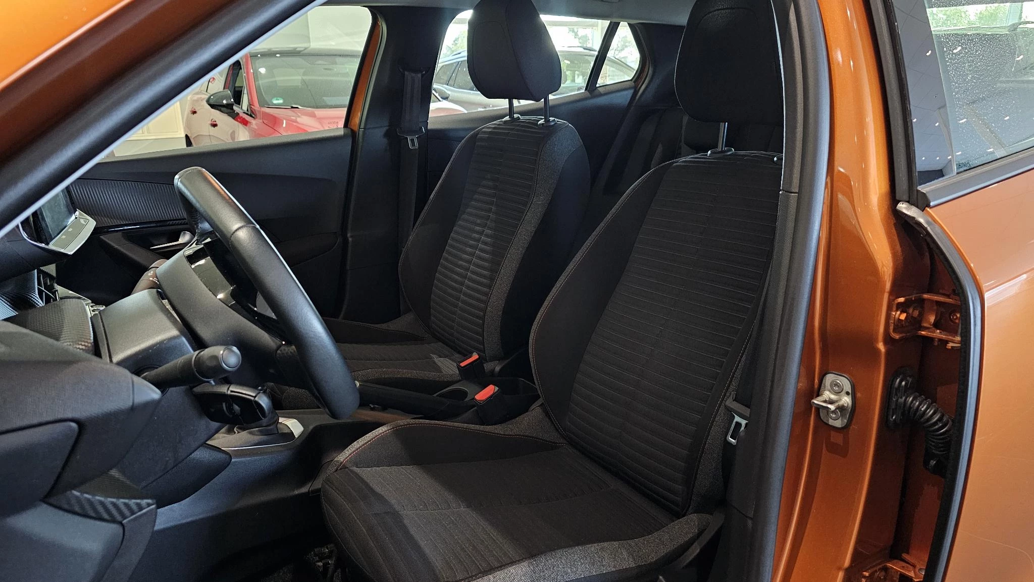 Peugeot 2008 1.2 PureTech Blue Lease Active