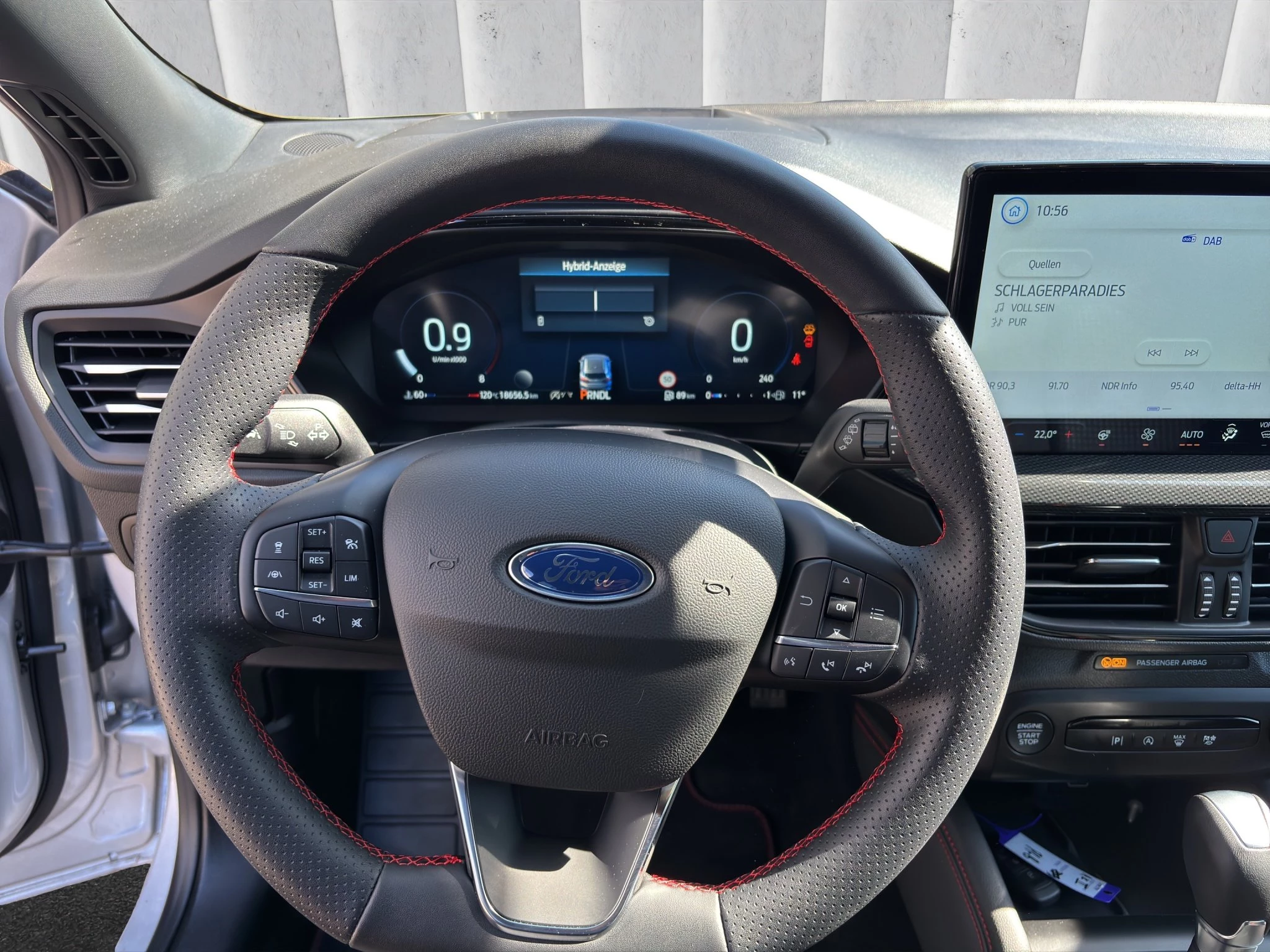 Ford Focus ST-Line X Turnier Aut.*AHK*ACC*HUD*KAM*NAVI*WINTER-PKT.