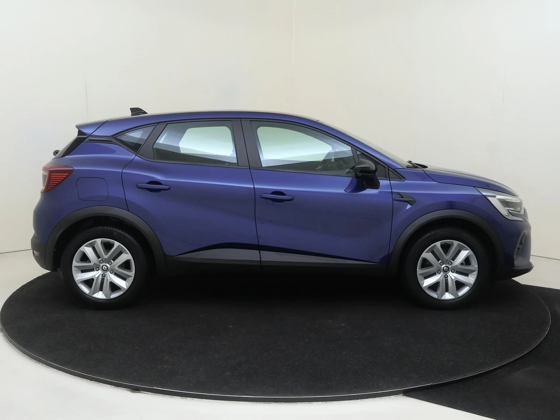 Renault-Captur-image-7