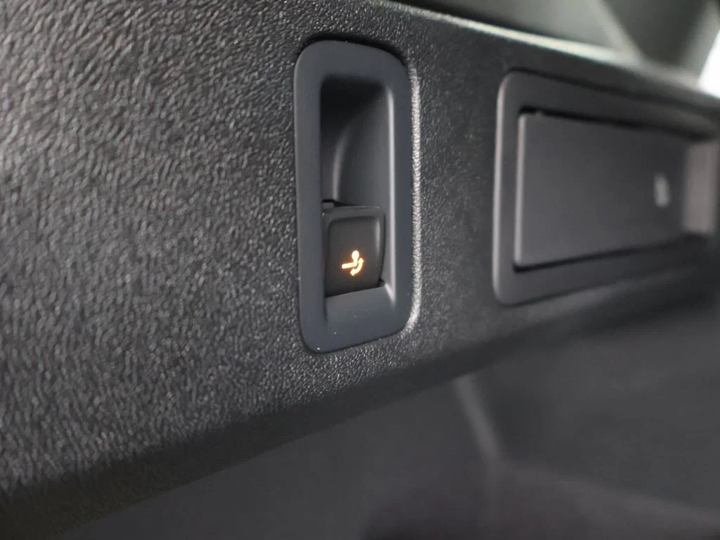 Volkswagen-Tiguan-image-13
