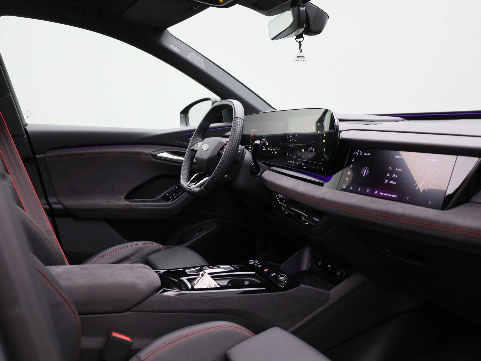 Audi-Q6 e-tron-image-48