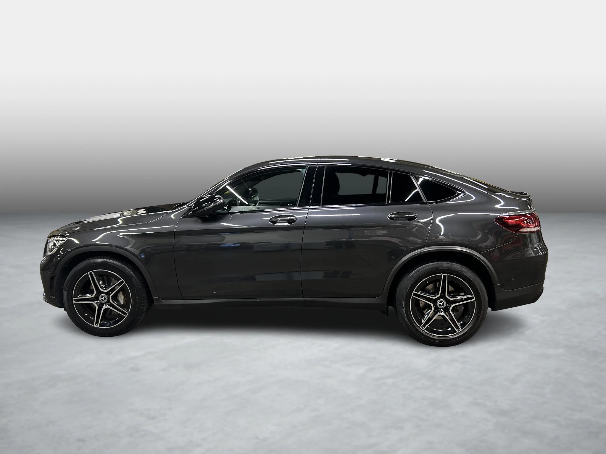 Mercedes-Benz GLC 200d Coupé AMG LINE + CARPLAY + NIGHTPAKKET + 360 CAMERA +