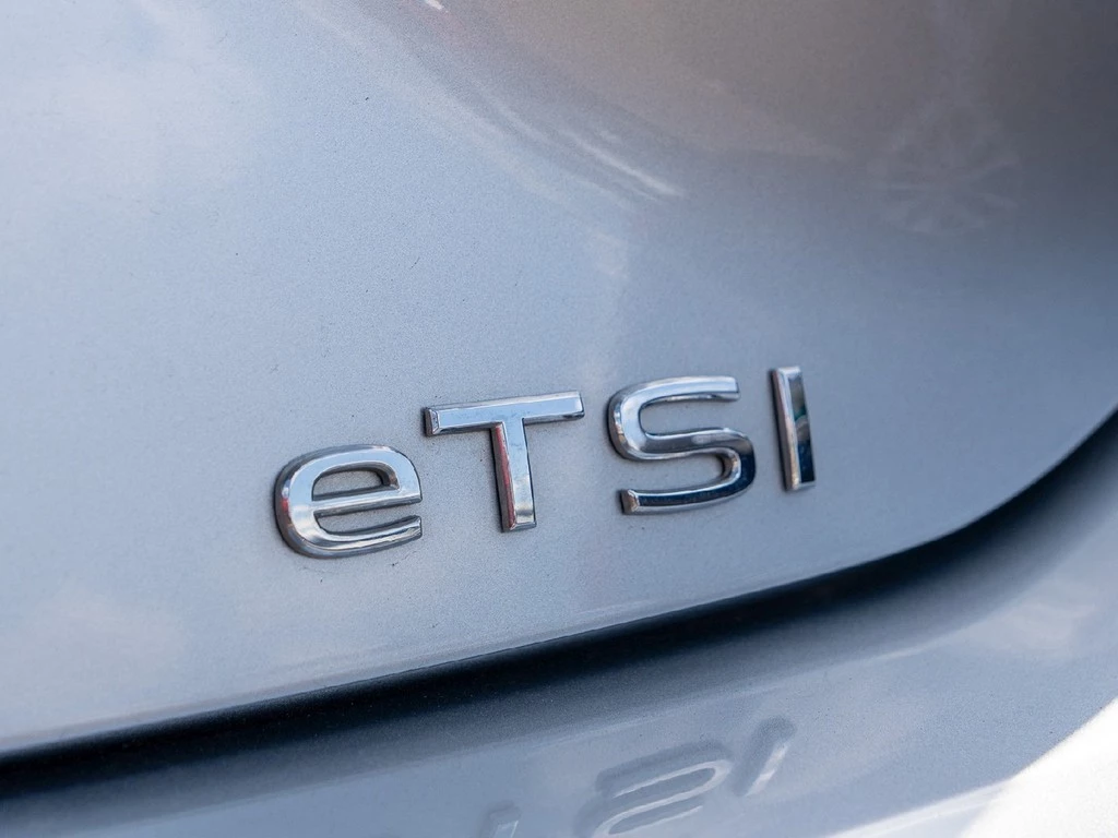 Volkswagen Golf Variant 1.5 eTSI DSG Life Business Pre