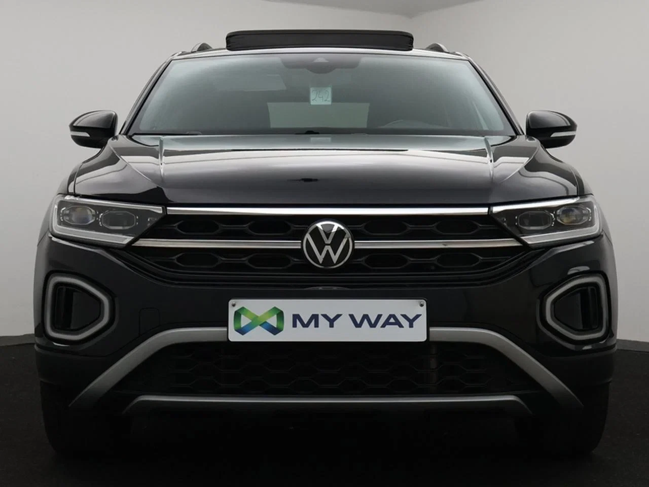 Volkswagen-T-Roc-image-14
