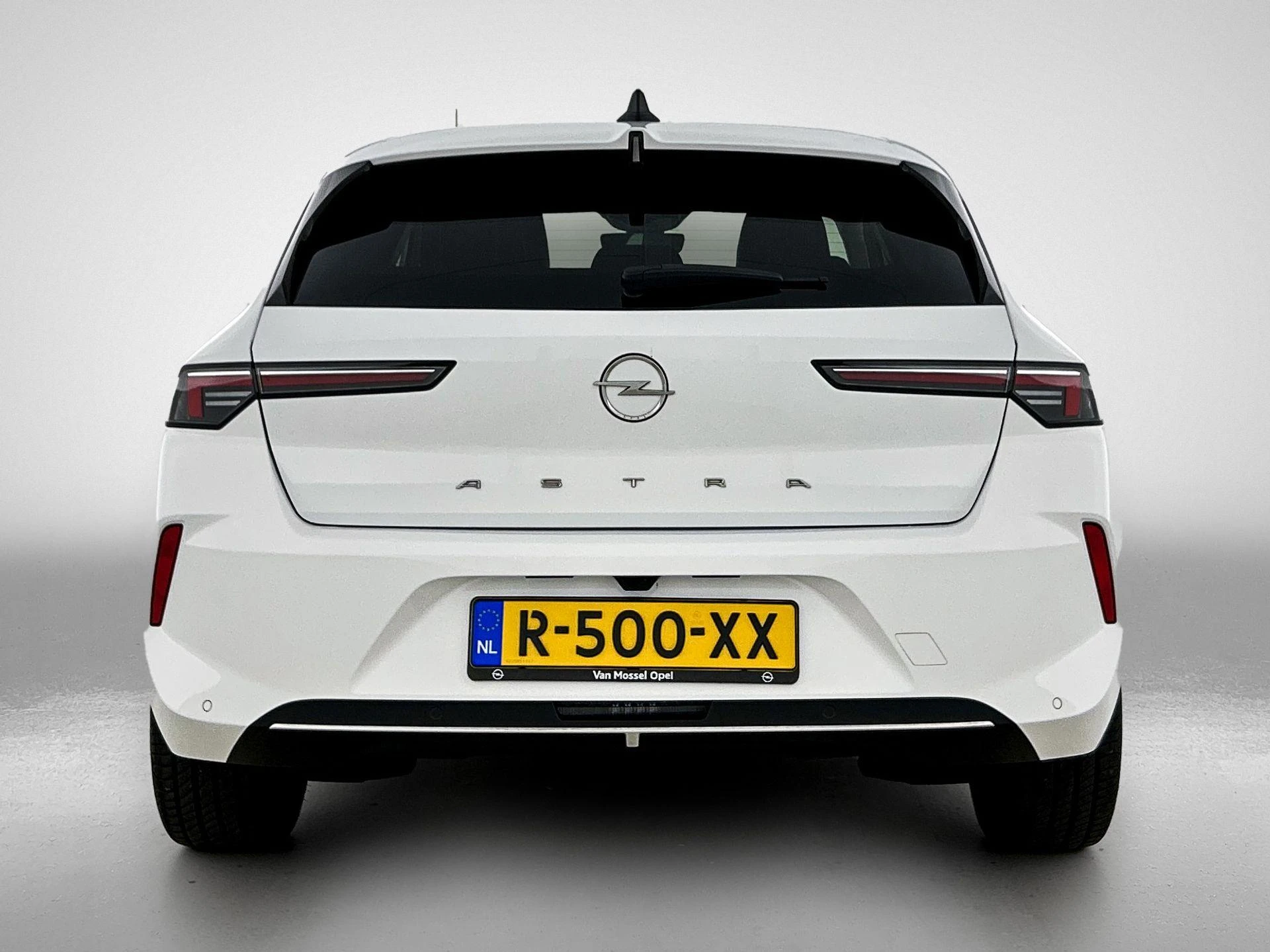 Opel-Astra-image-2