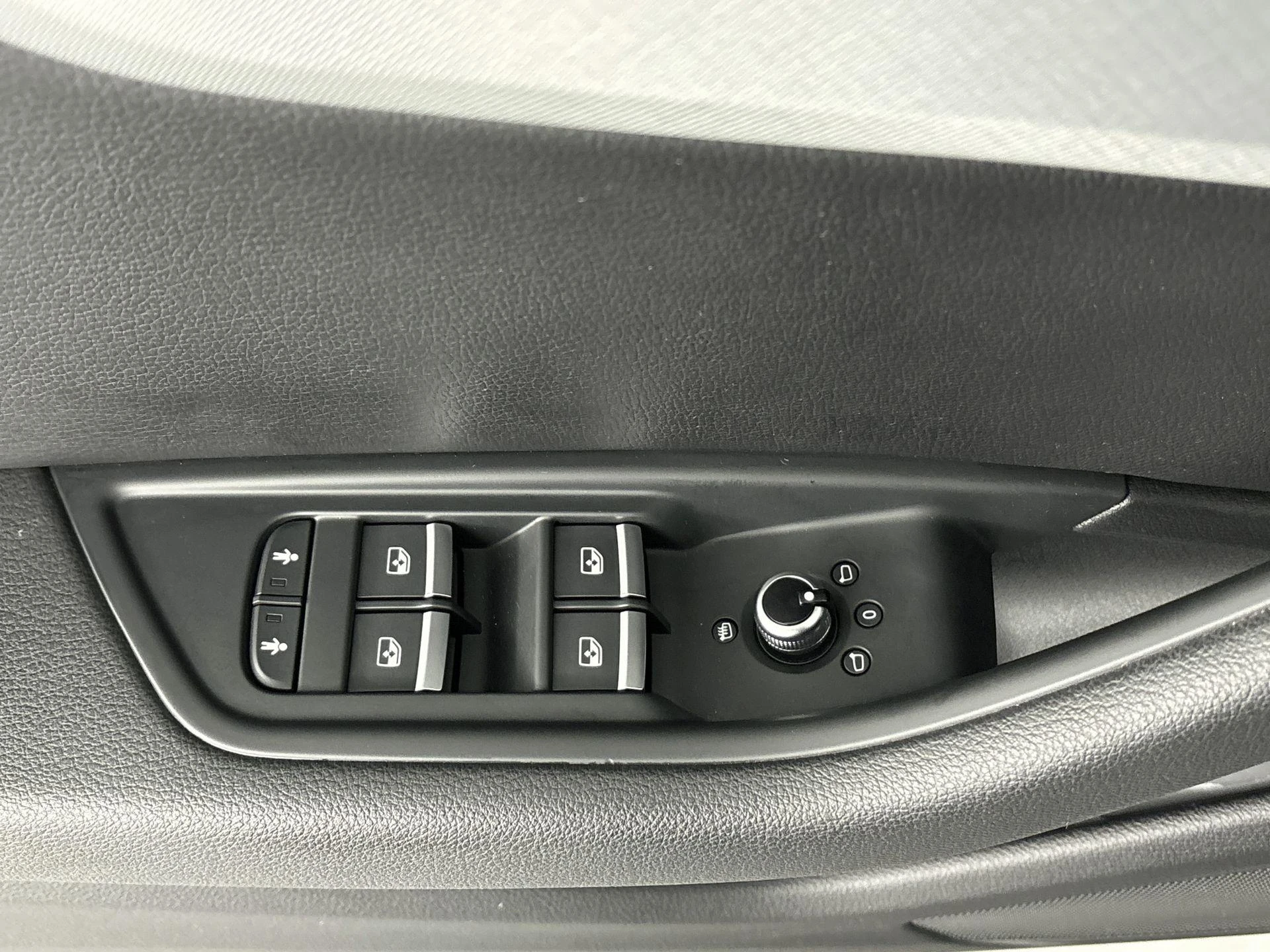 Audi-A4-image-12