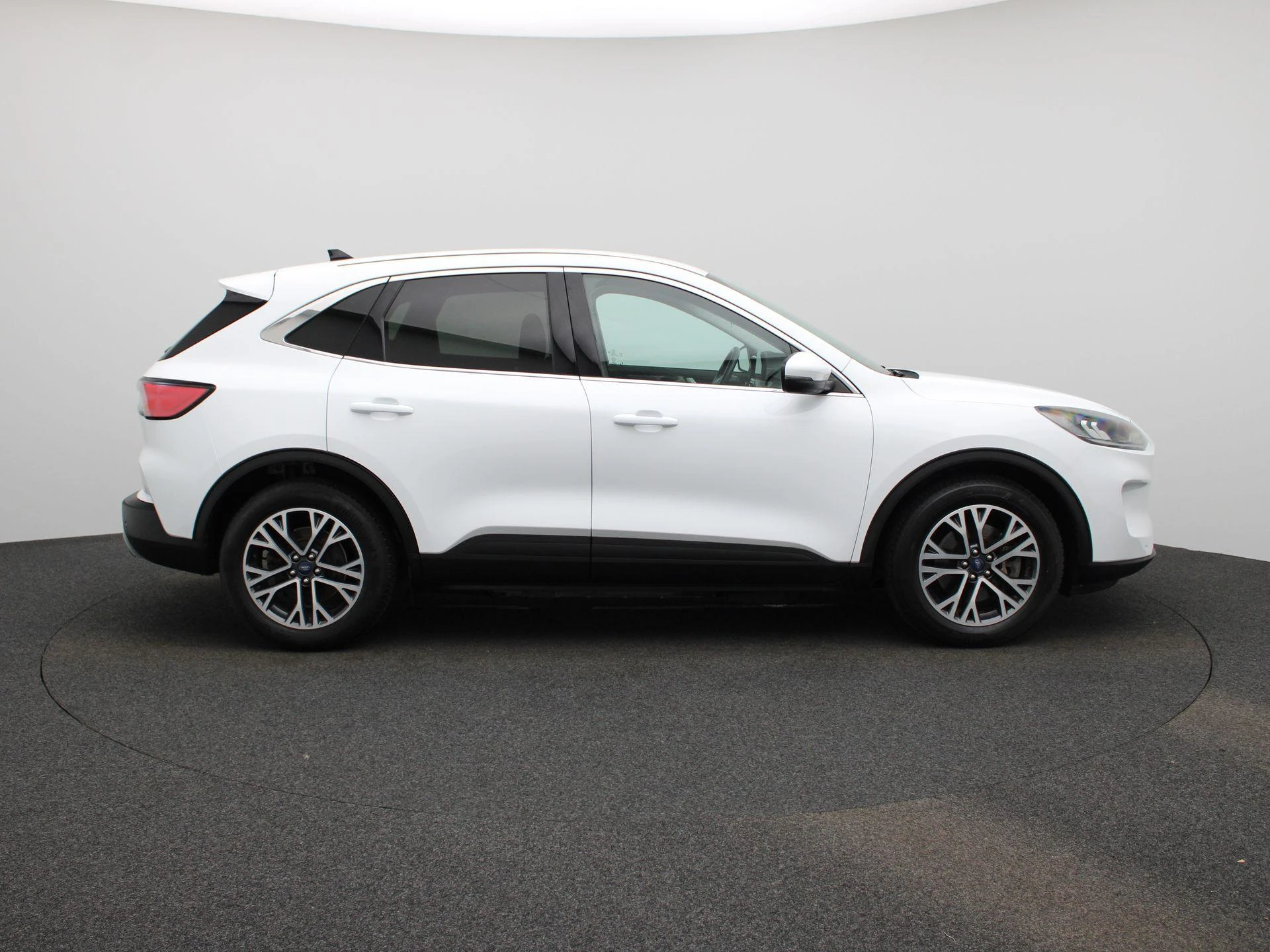 Ford-Kuga-image-6