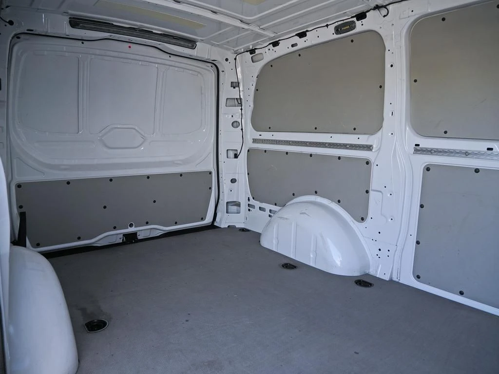 Mercedes-Benz-Vito 116-image-13
