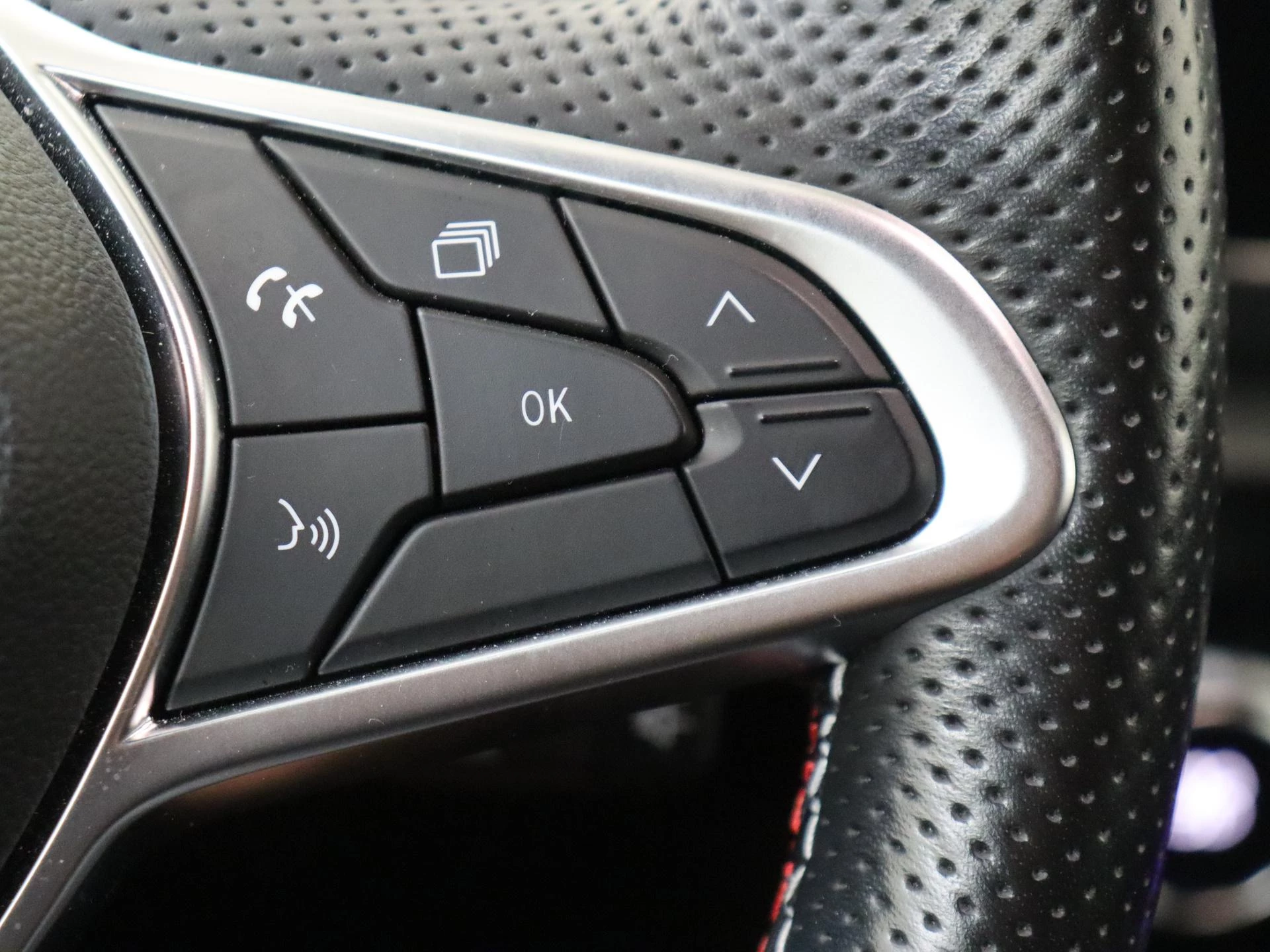 Renault-Clio-image-13