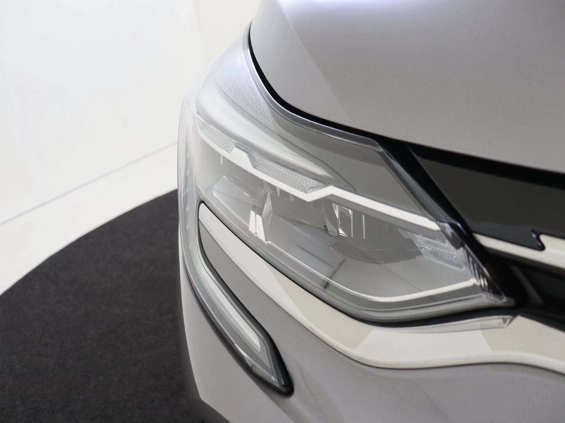 Renault-Captur-image-9