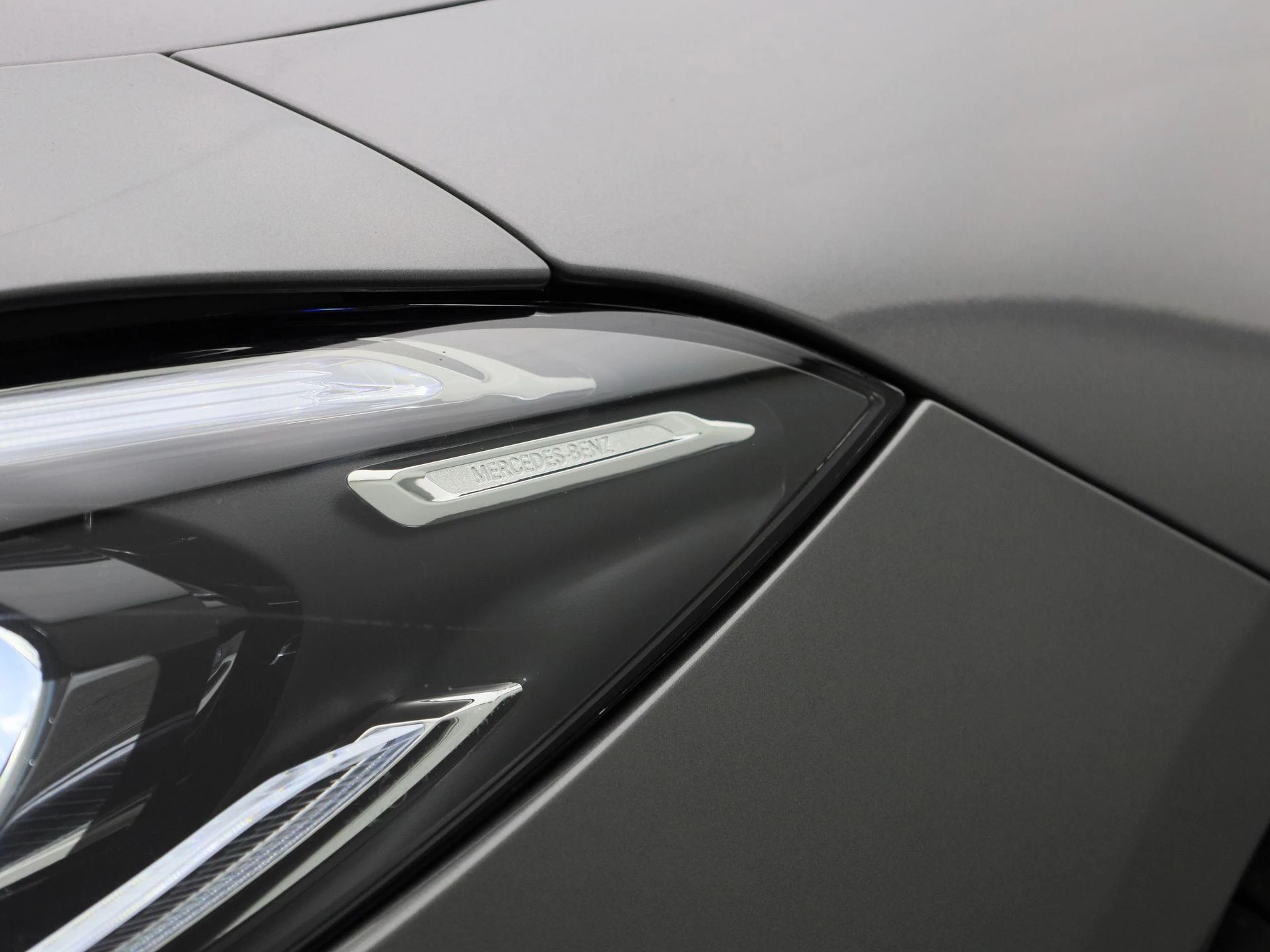 Mercedes-Benz-CLA-image-13