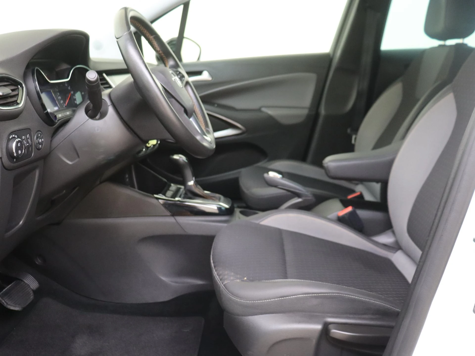 Opel-Crossland X-image-18