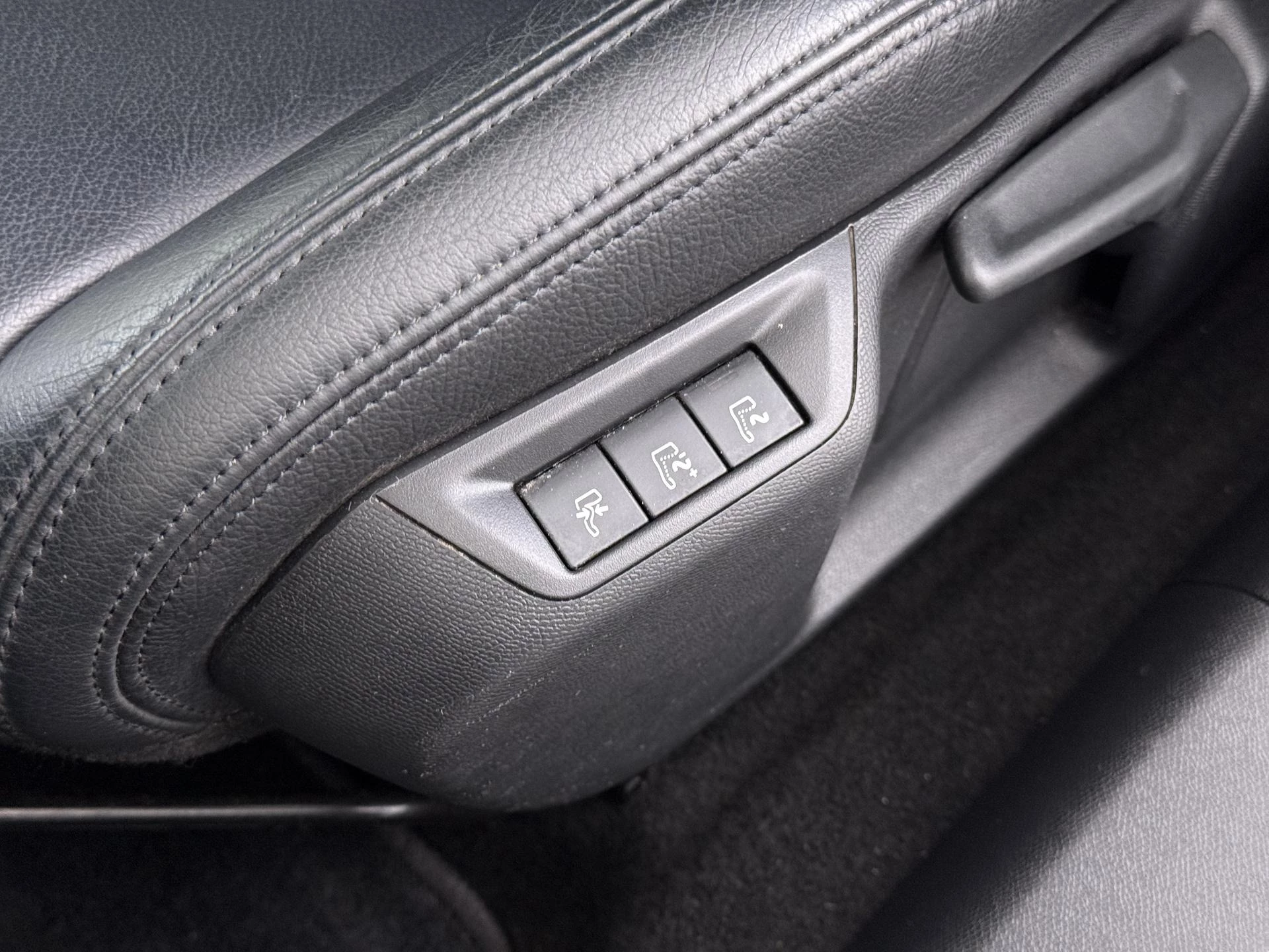 Peugeot-308-image-16