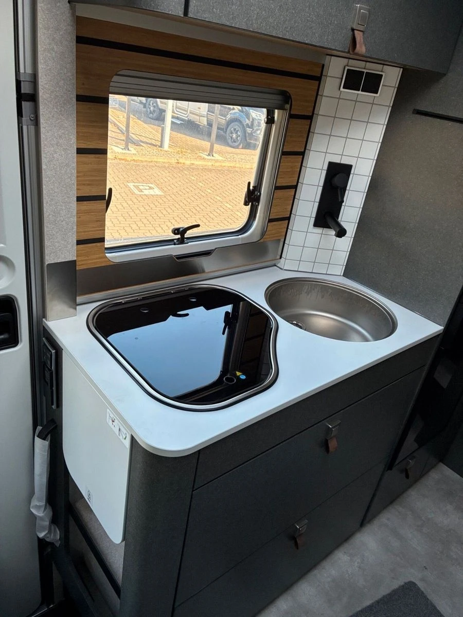 Hymer--image-13