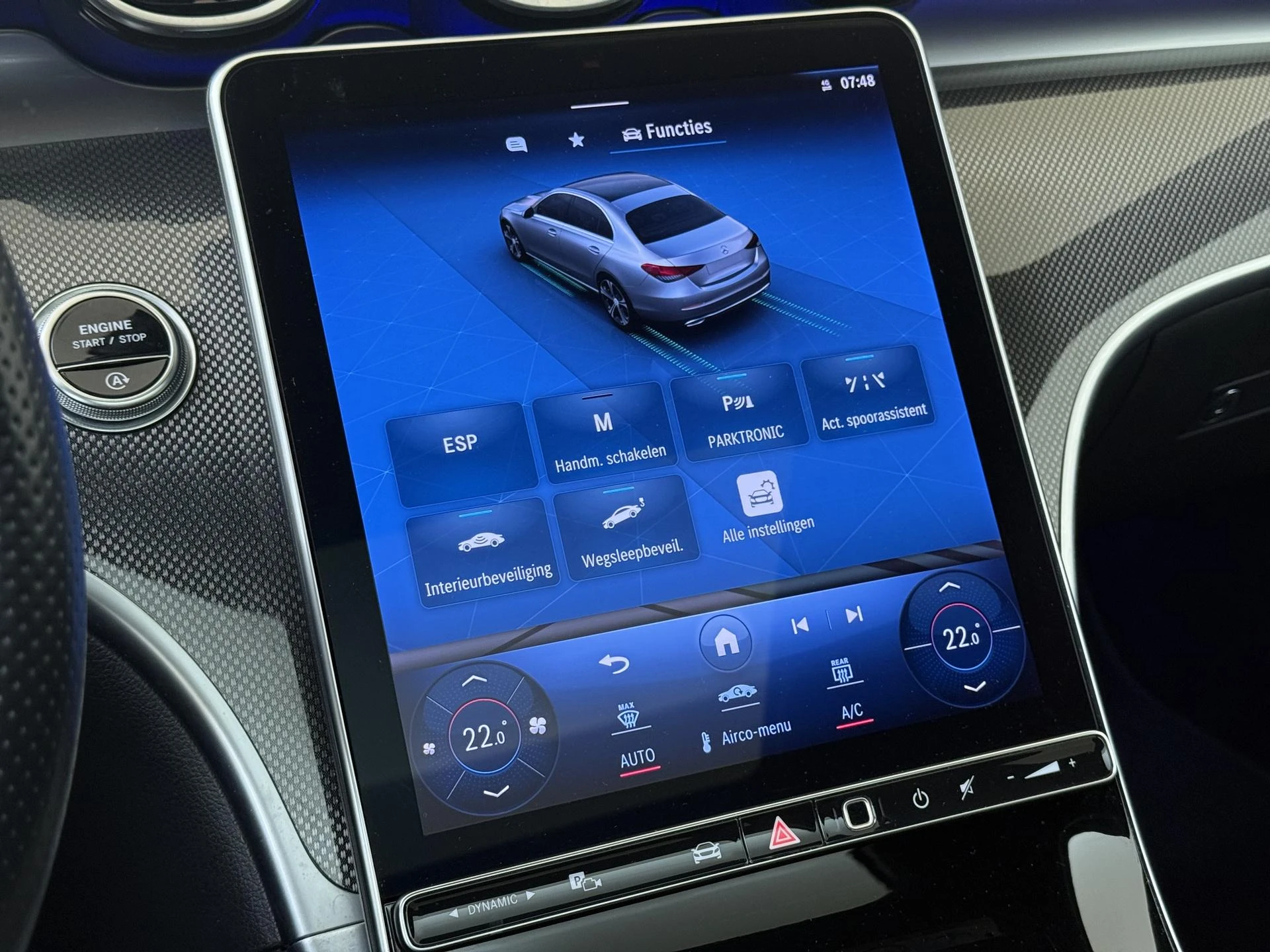Mercedes-Benz-C-Klasse-image-21
