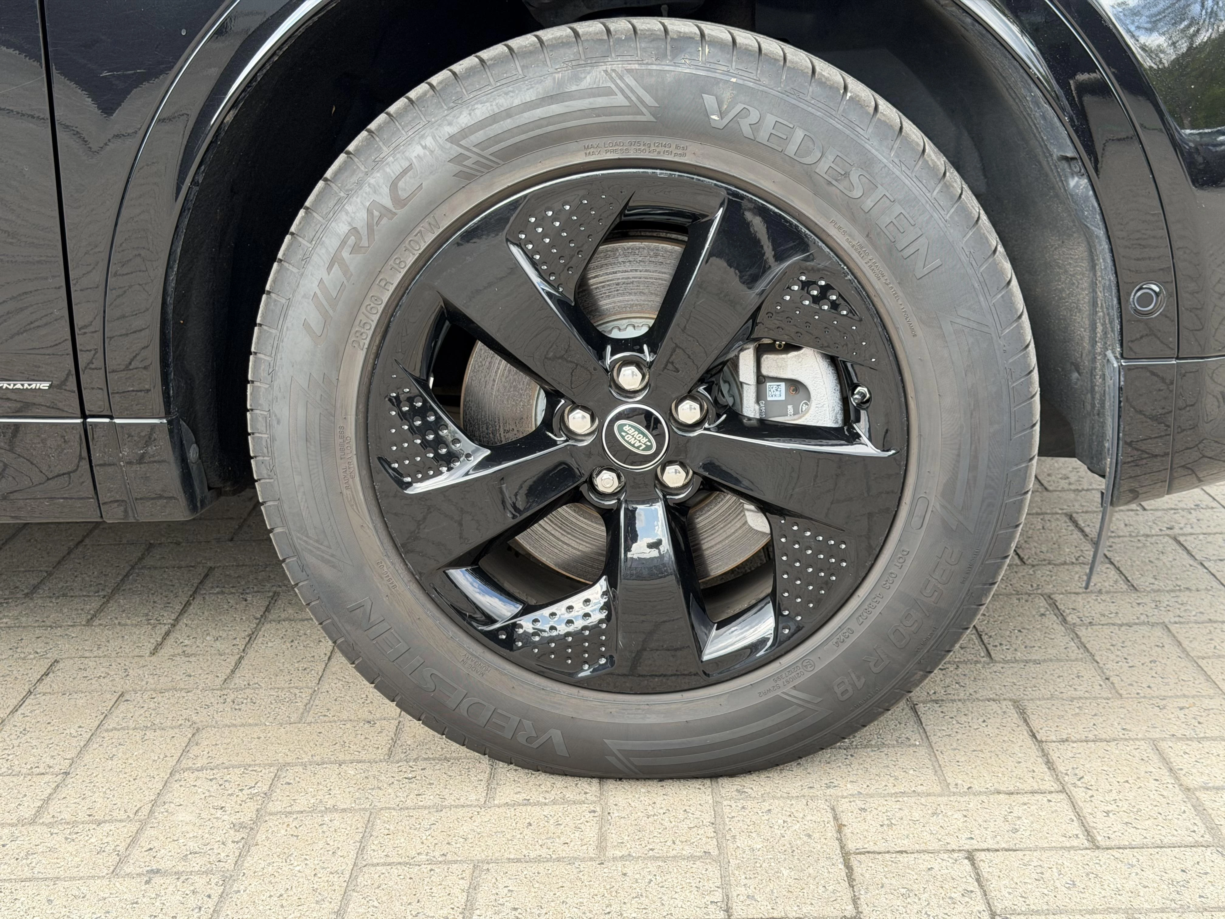 Land Rover-Discovery Sport-image-11