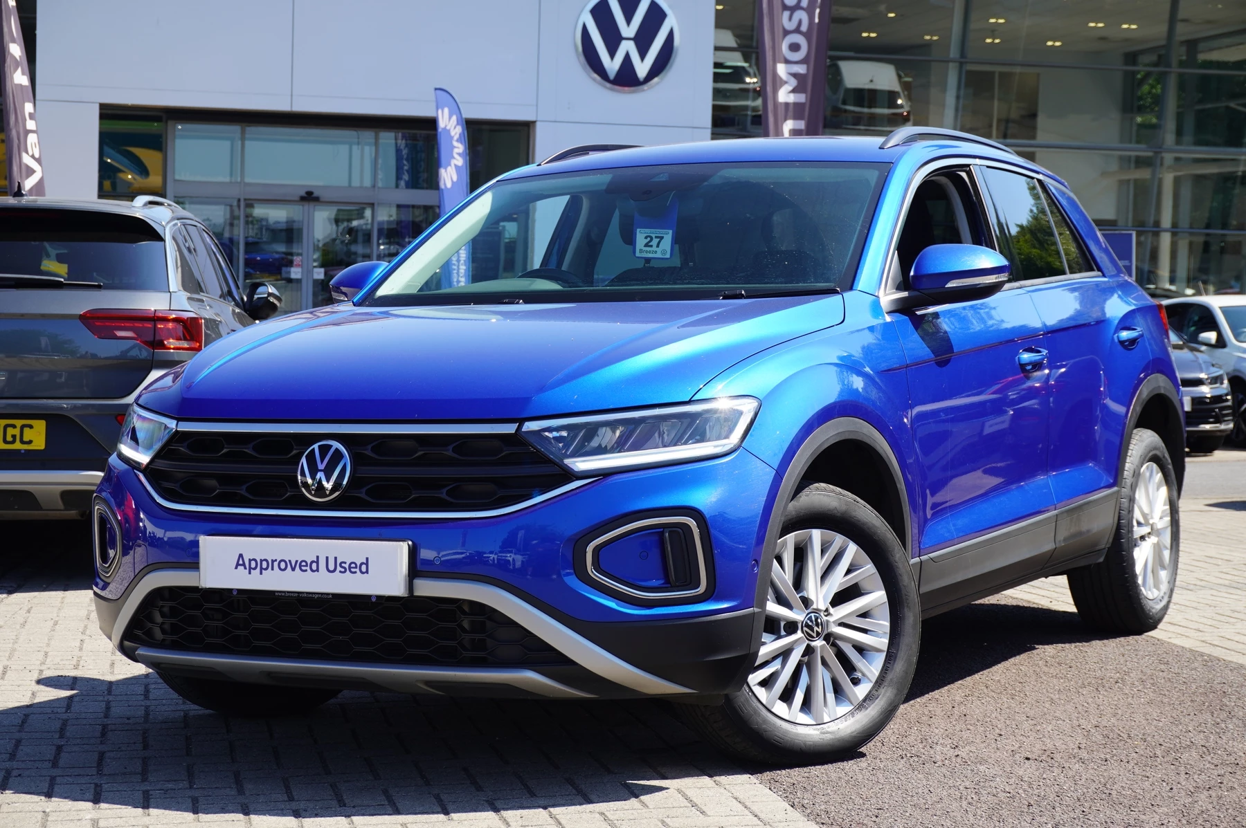 Volkswagen-T-Roc-image-37