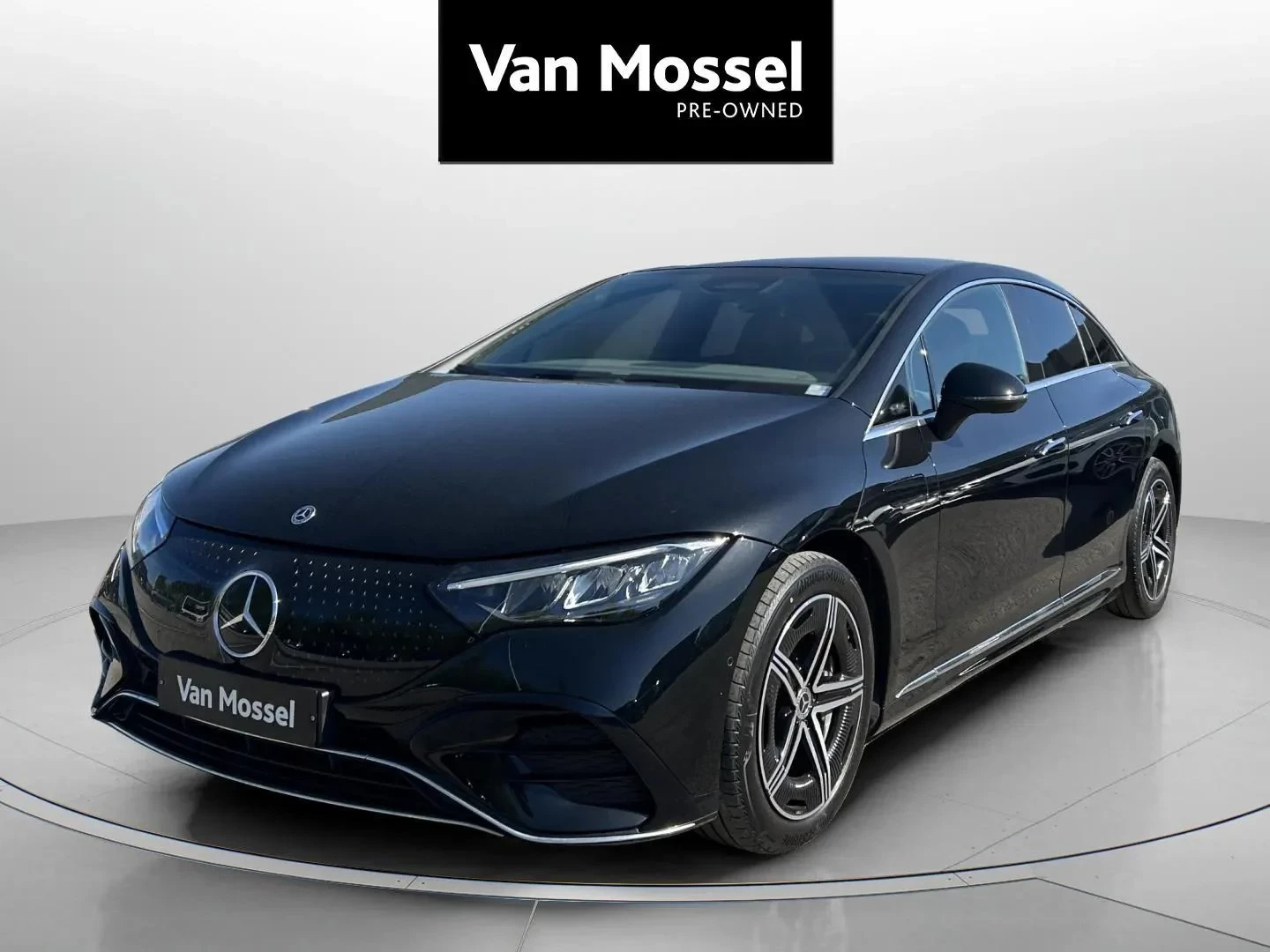 Mercedes-Benz-EQE-image-0
