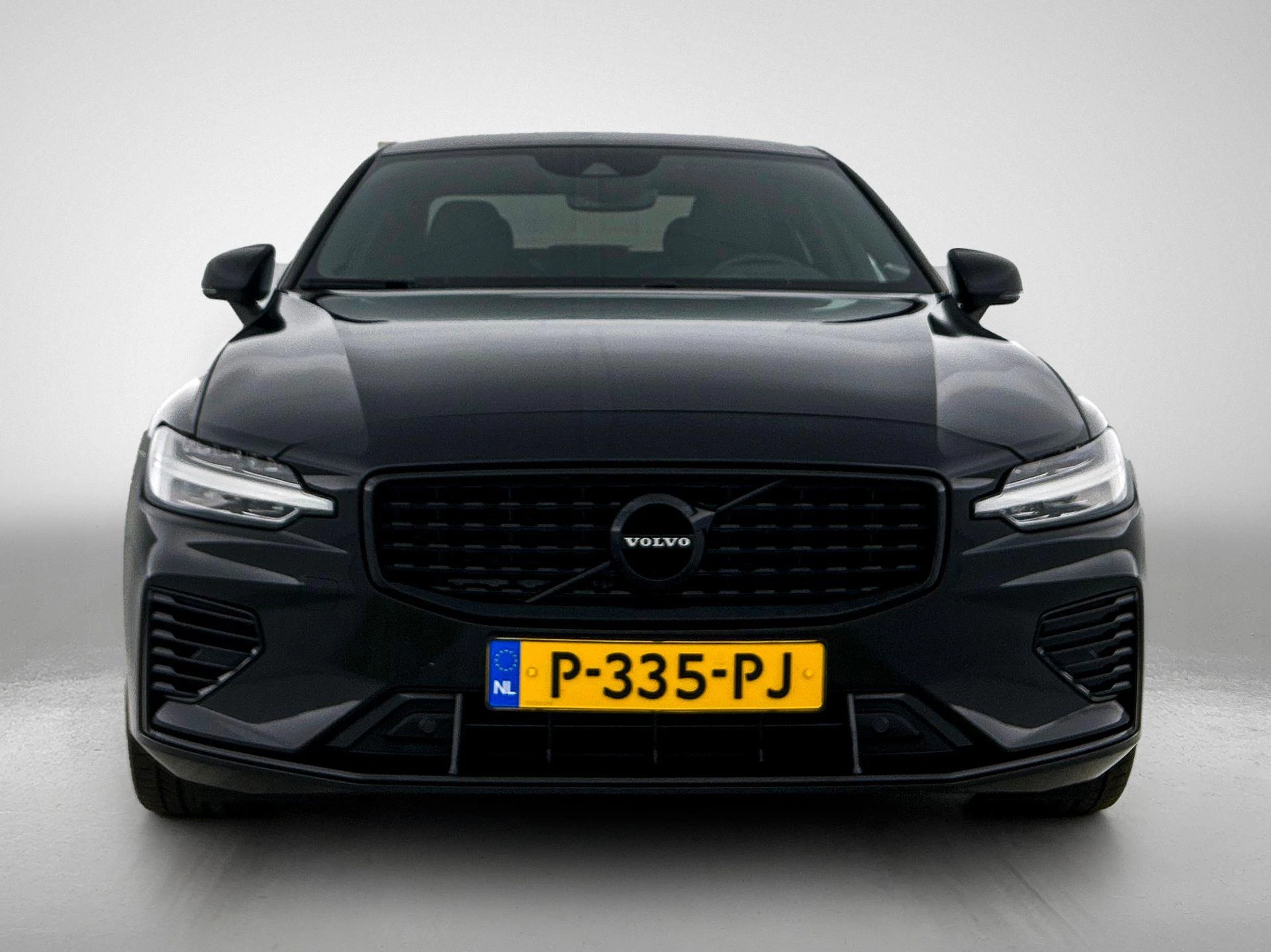 Volvo S60 2.0 Recharge T6 AWD R-Design