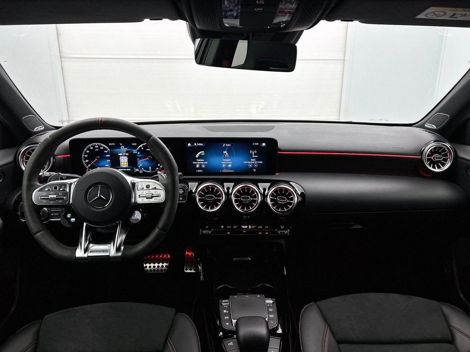 Mercedes-Benz A-Klasse AMG 35 4MATIC Premium Plus