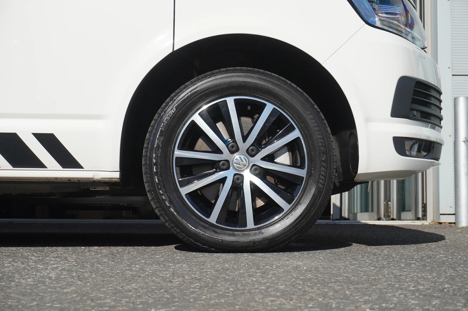 Volkswagen-California-image-19