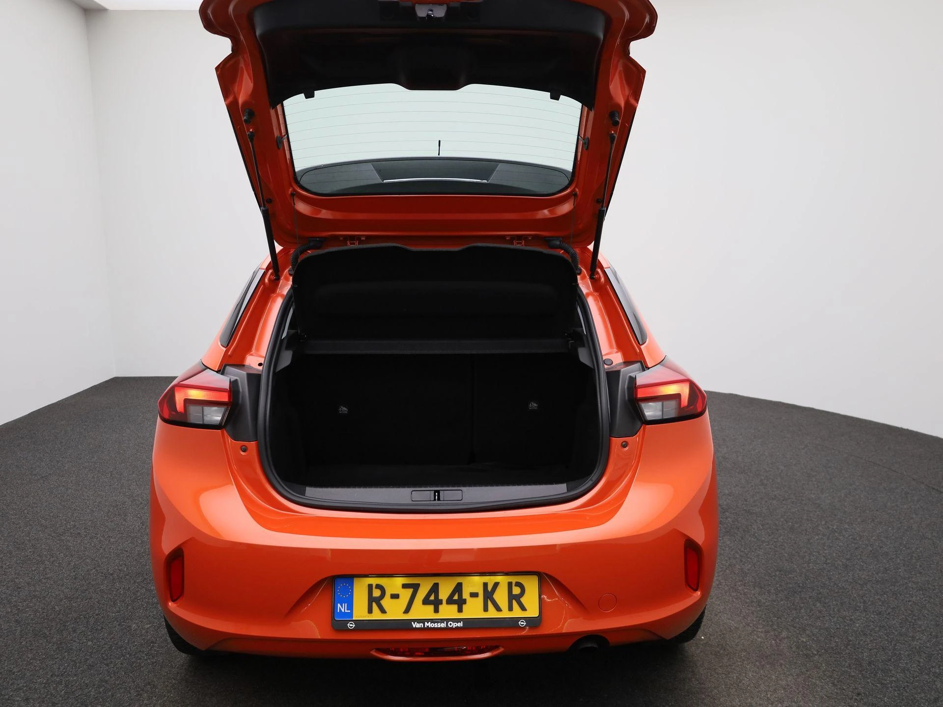 Opel-Corsa-image-11