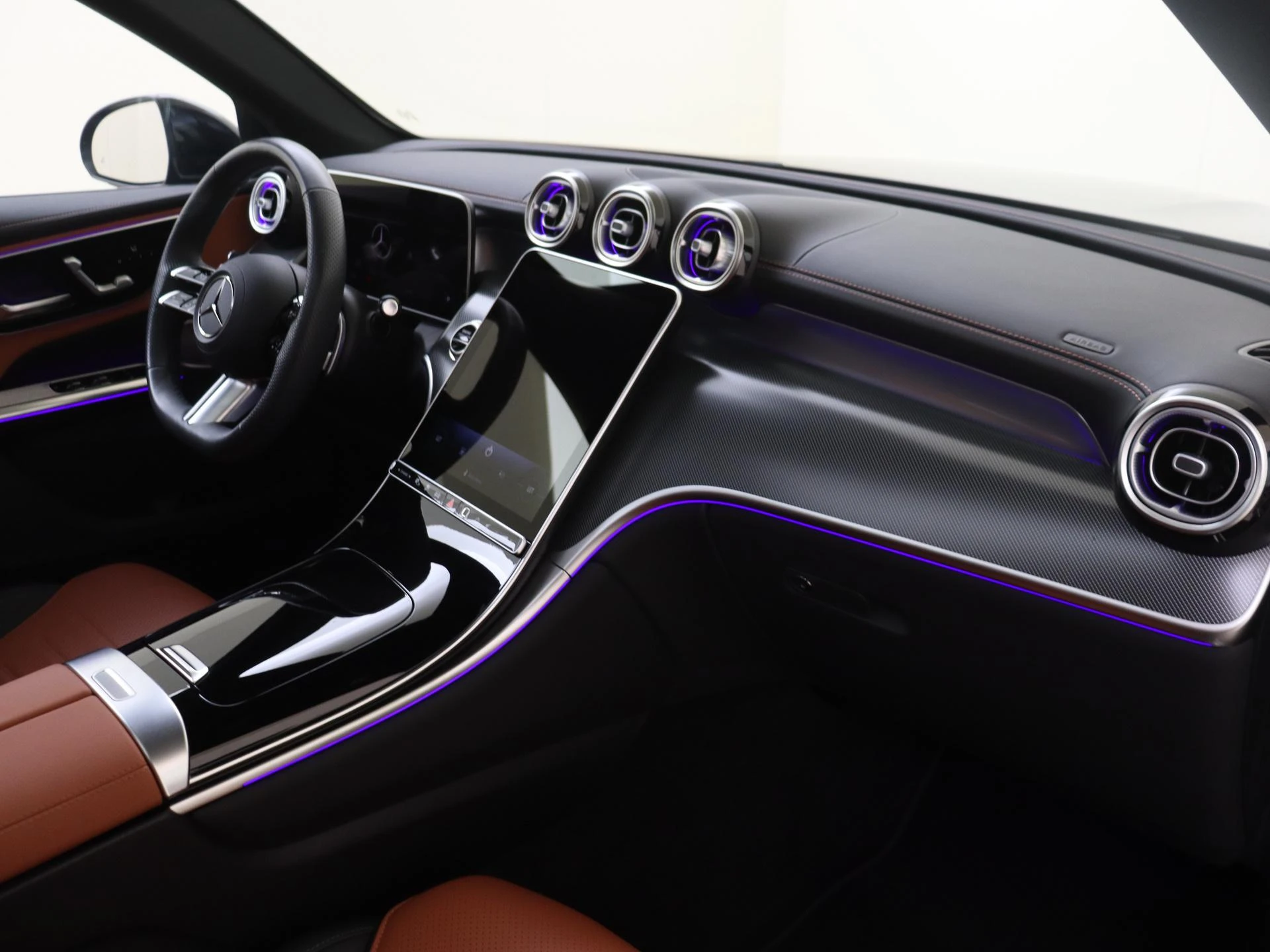 Mercedes-Benz-GLC-image-4