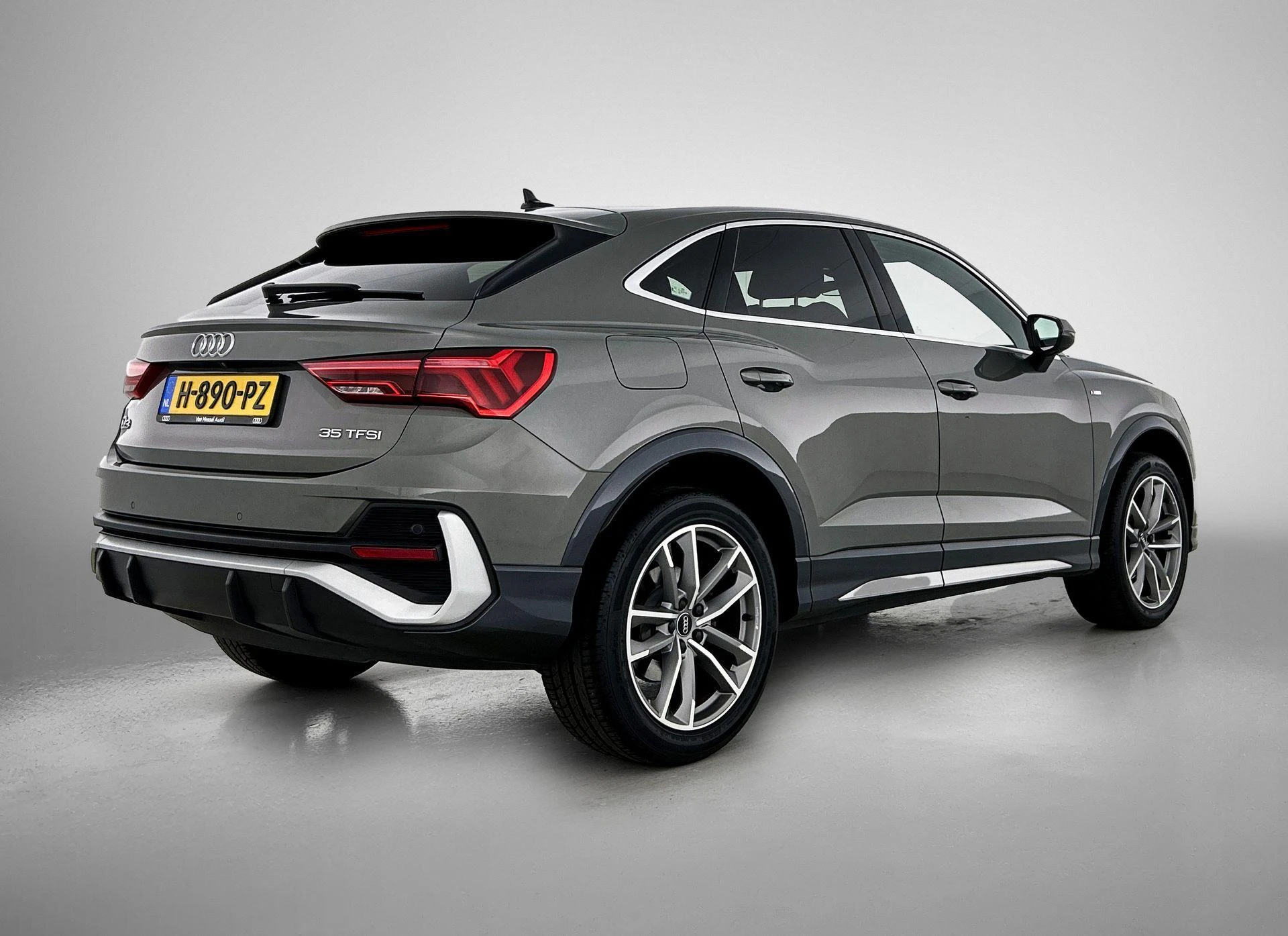 Audi-Q3-image-3