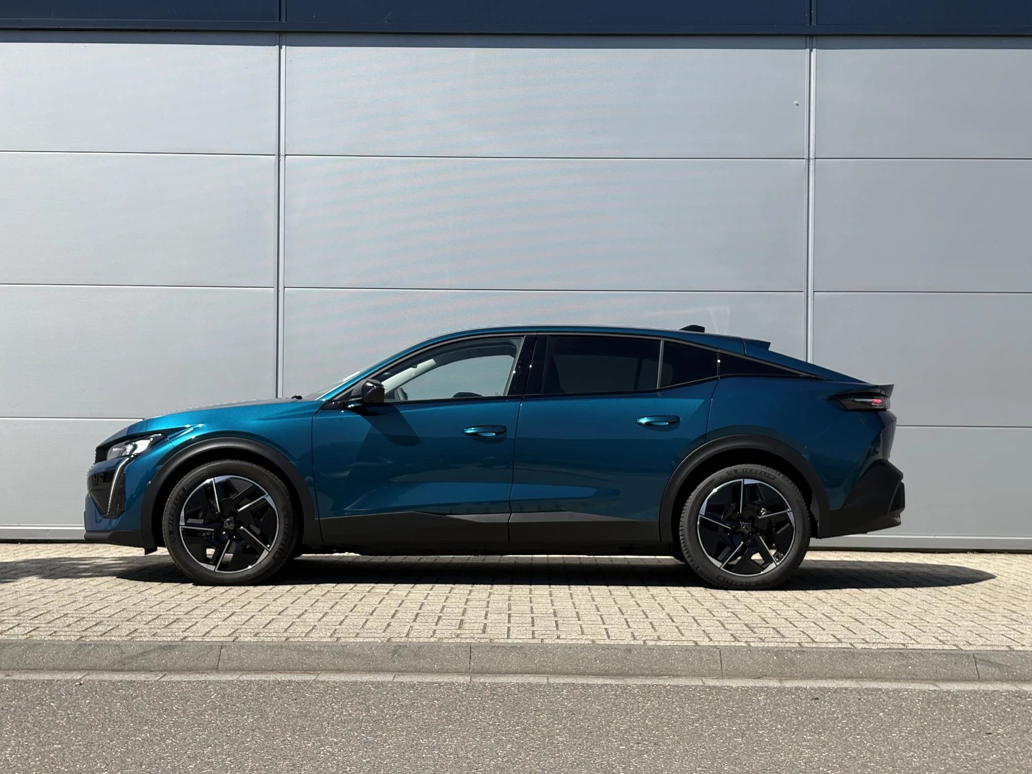 Peugeot-408-image-2