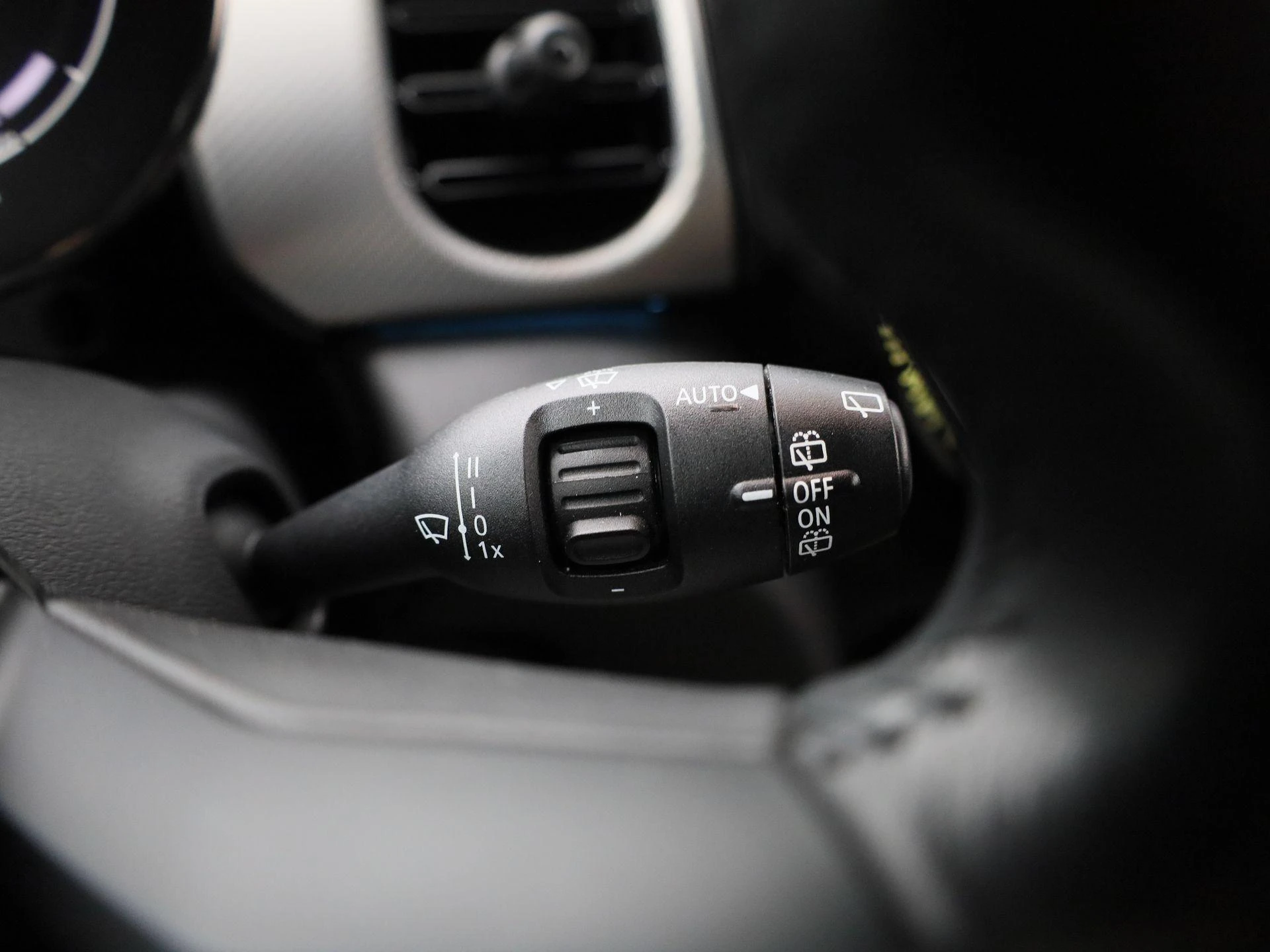 MINI-Cooper-image-18