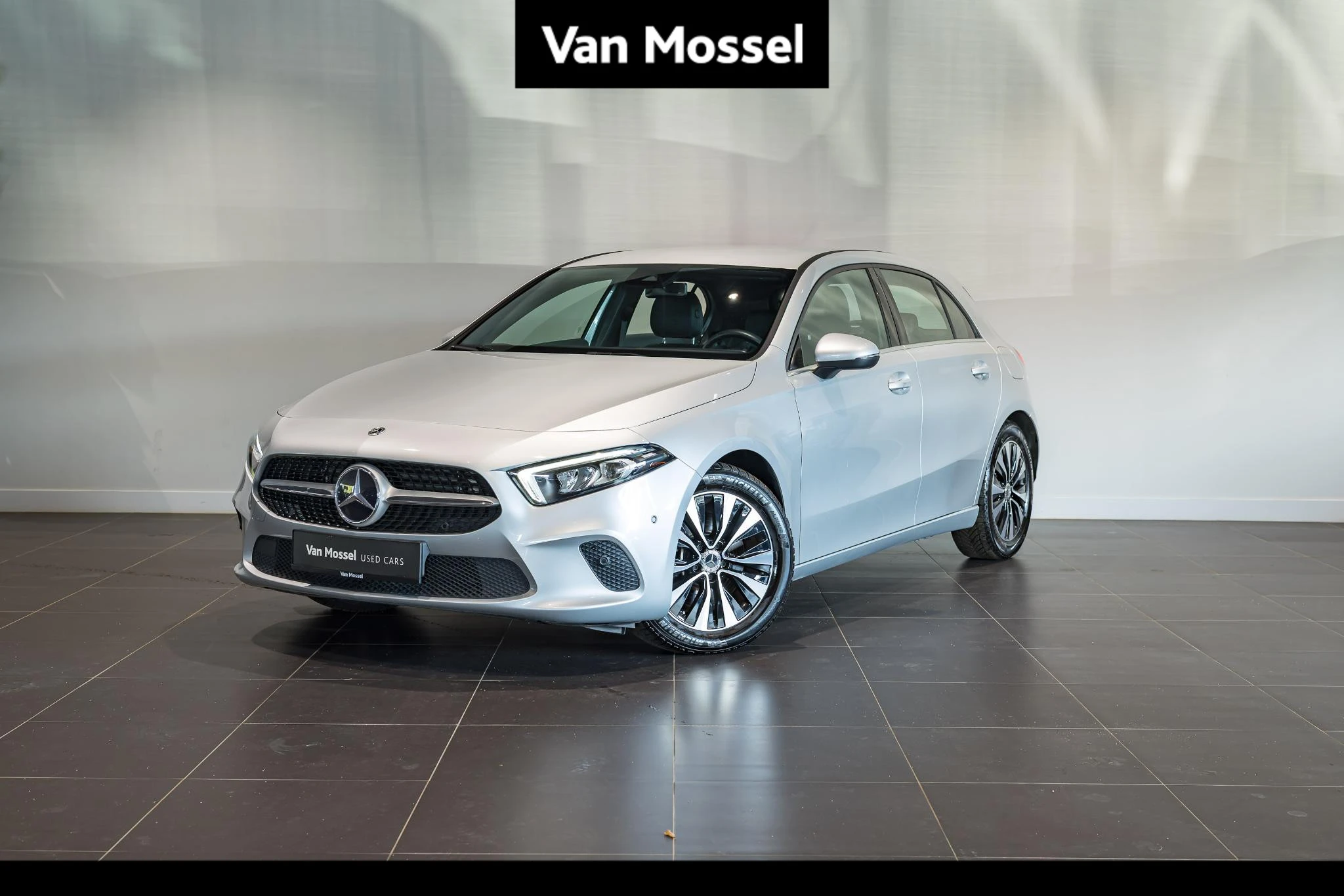 Mercedes-Benz-A-Klasse-image-0