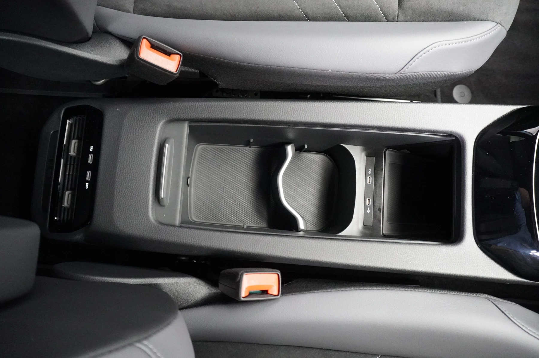 Volkswagen-ID.4-image-39
